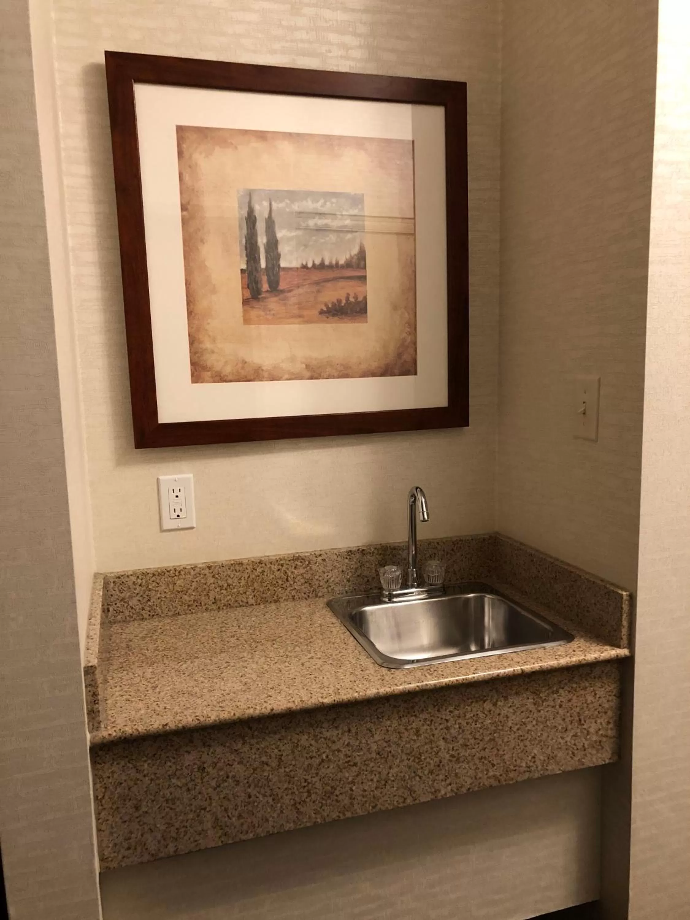 Bedroom in Gold Eagle Lodge