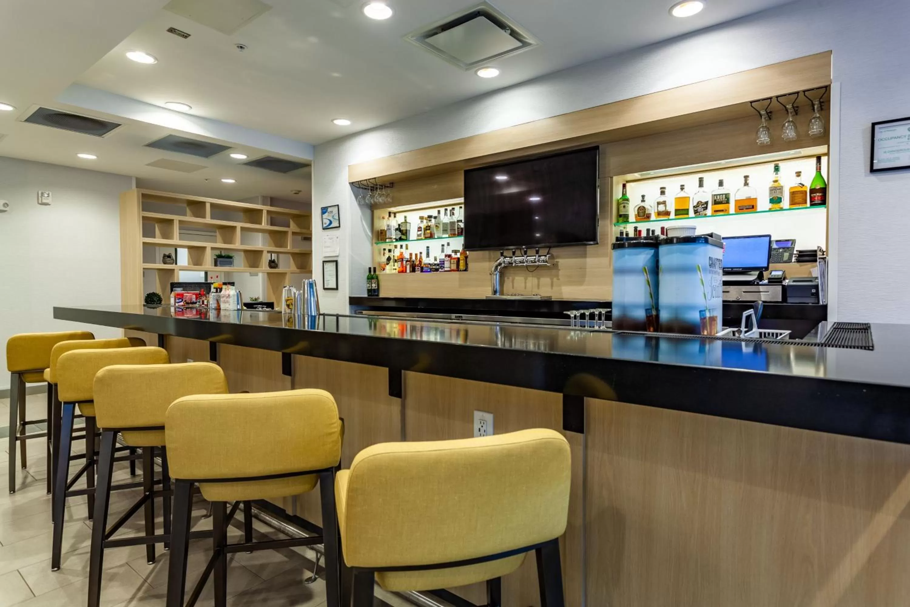 Lounge or bar in TownePlace Suites by Marriott Raleigh - University Area