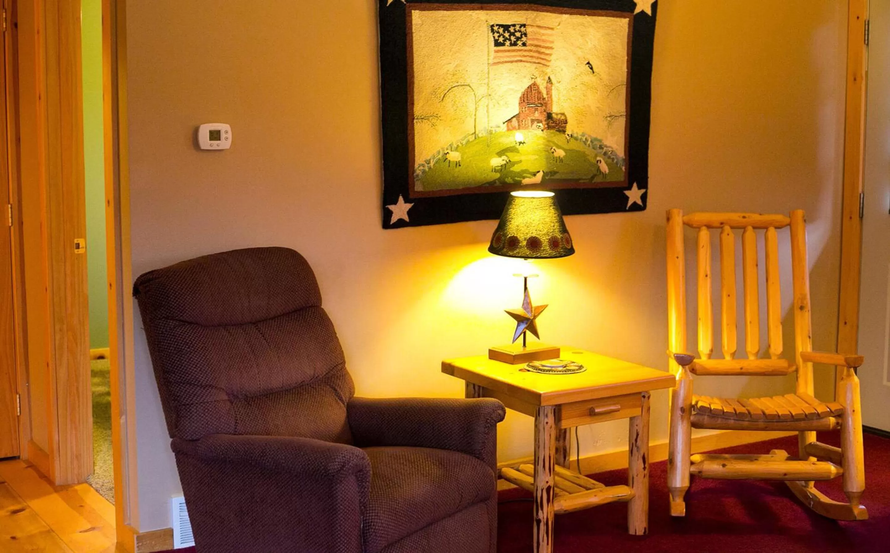 Living room in Blessing Lodge by Amish Country Lodging