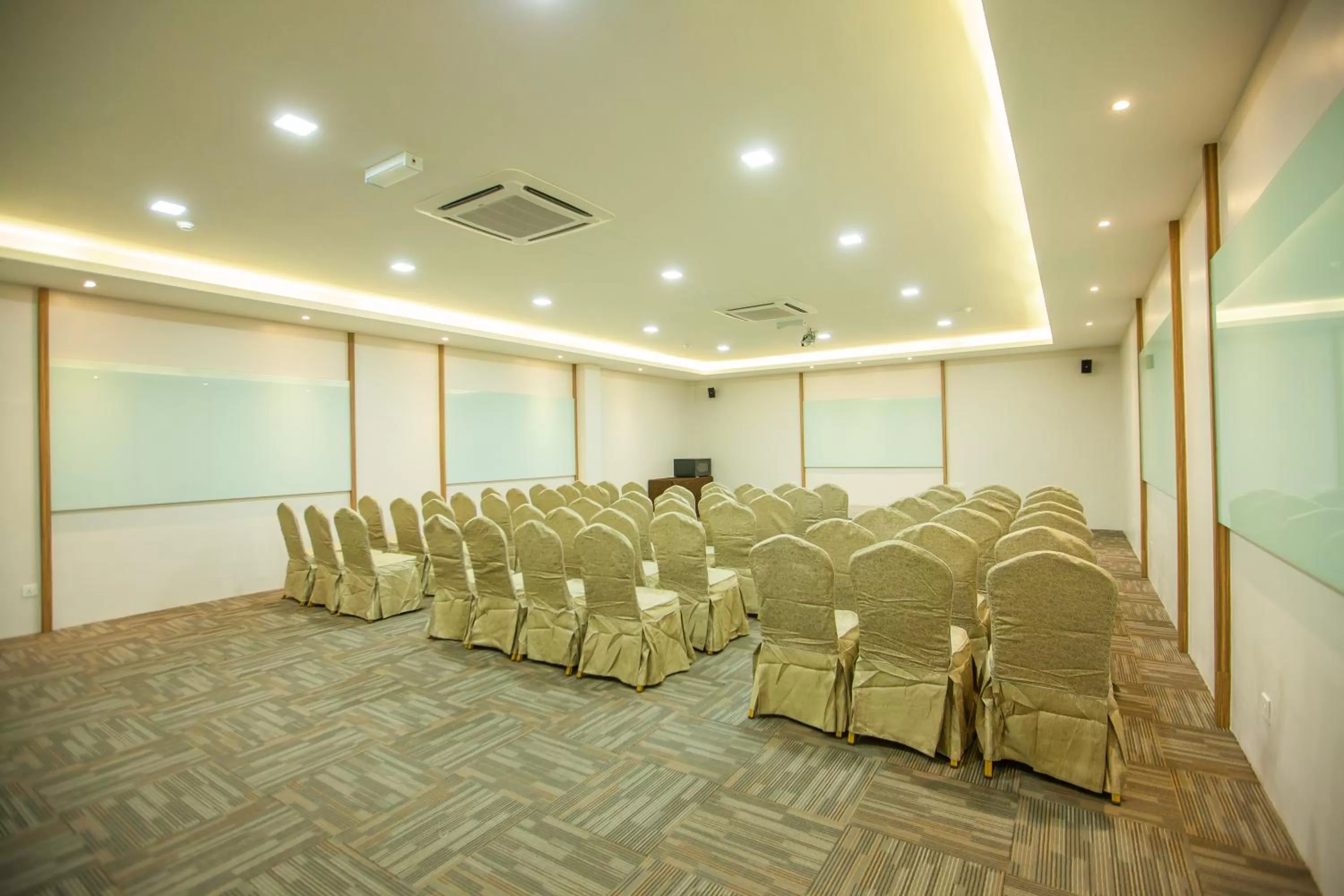 Business facilities in Bzz Hotel Skudai