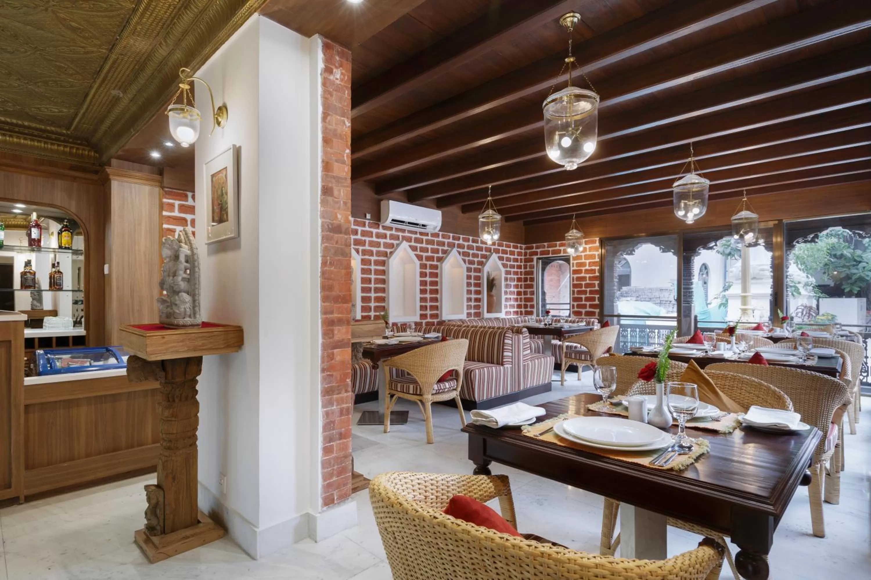 Restaurant/places to eat in Hotel Manaslu