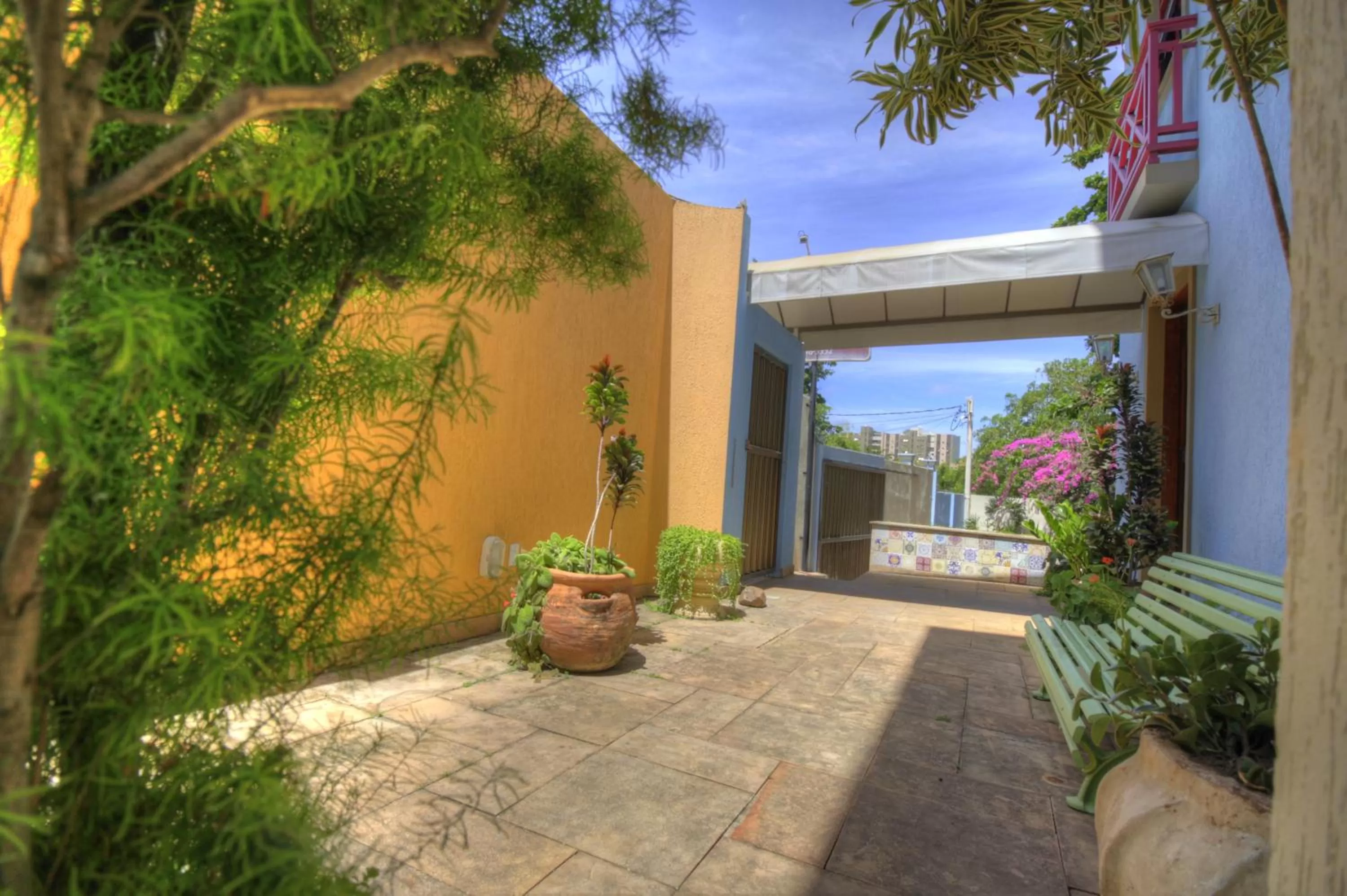 Garden, Property Building in Hotel Pedra da Concha