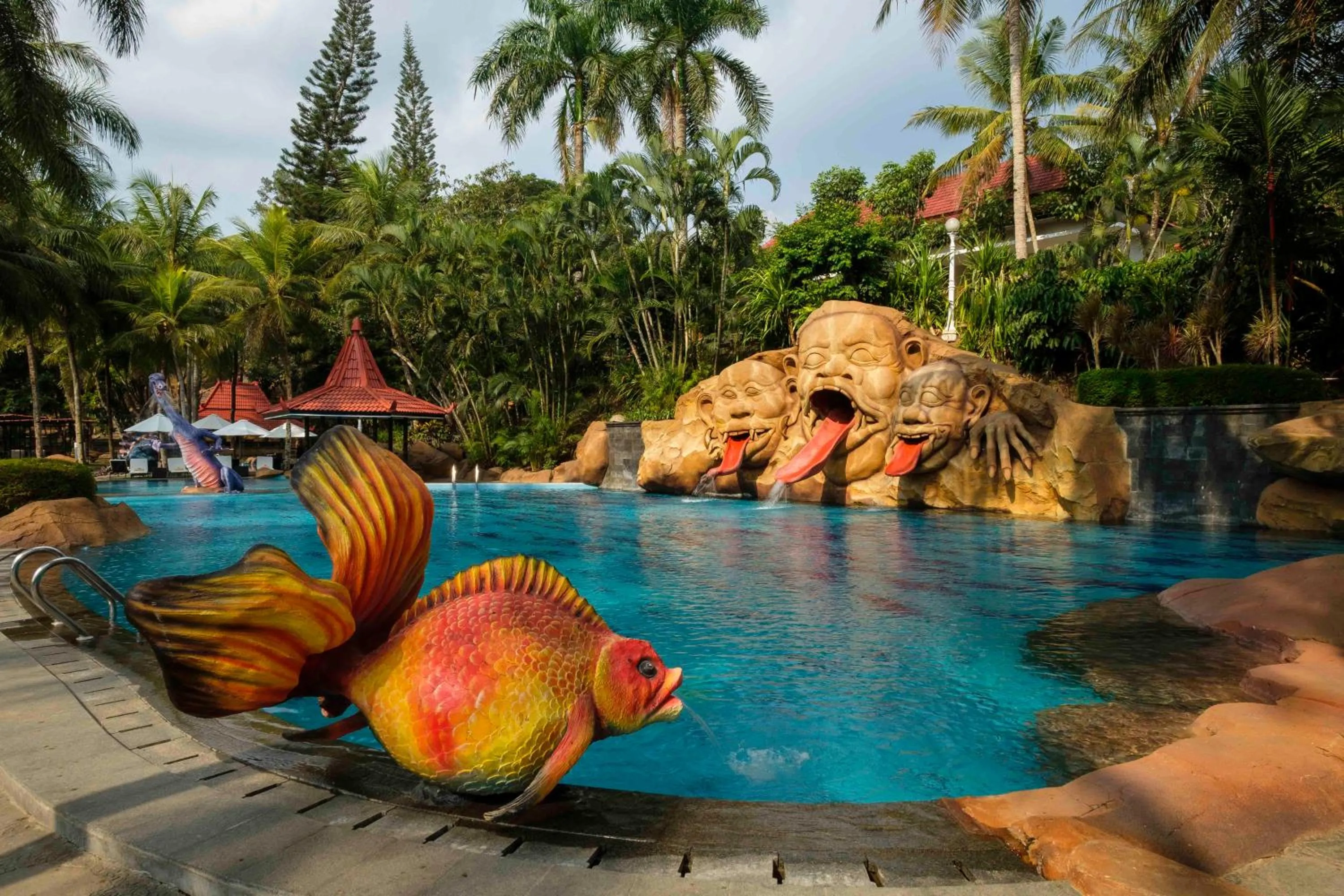 Swimming pool in Puri Asri Hotel & Resort