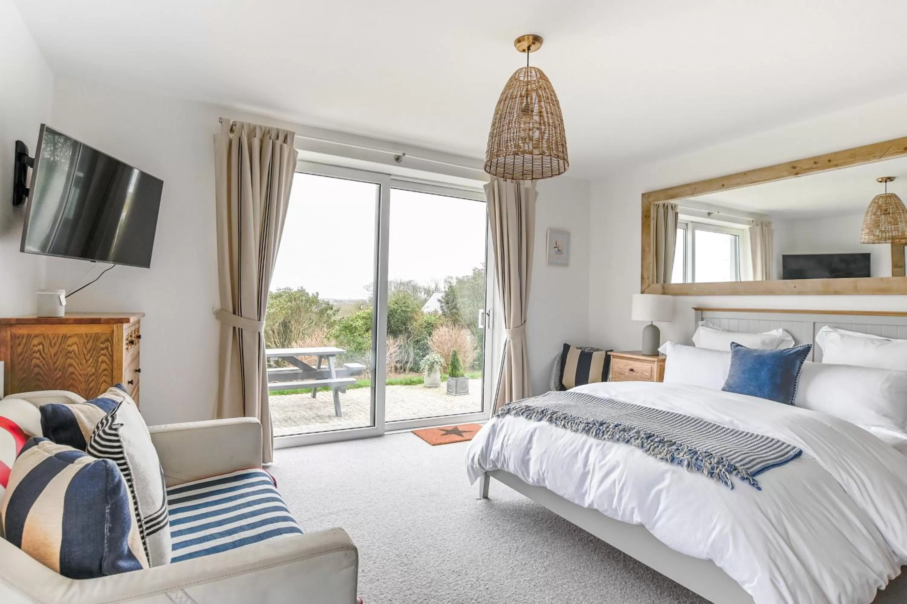 Bed in The Gate Cornwall