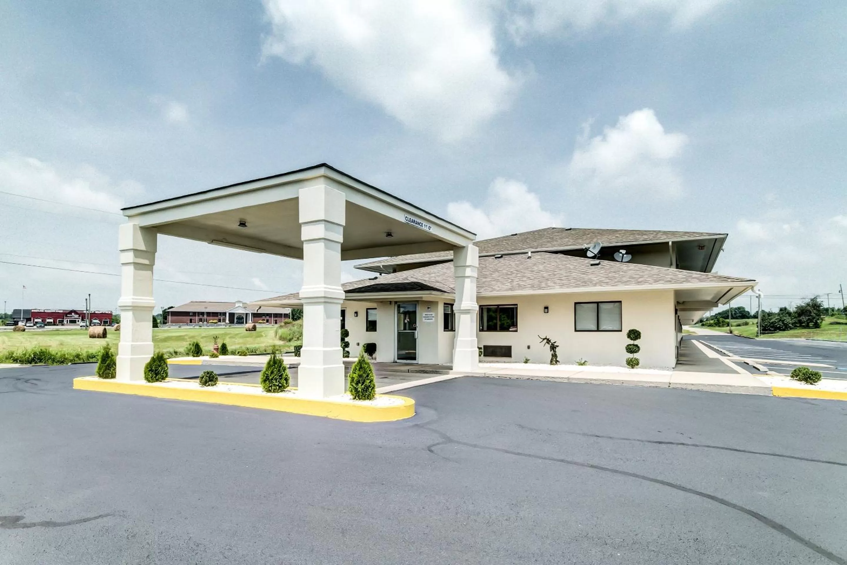 Property building in Motel 6-Berea, KY