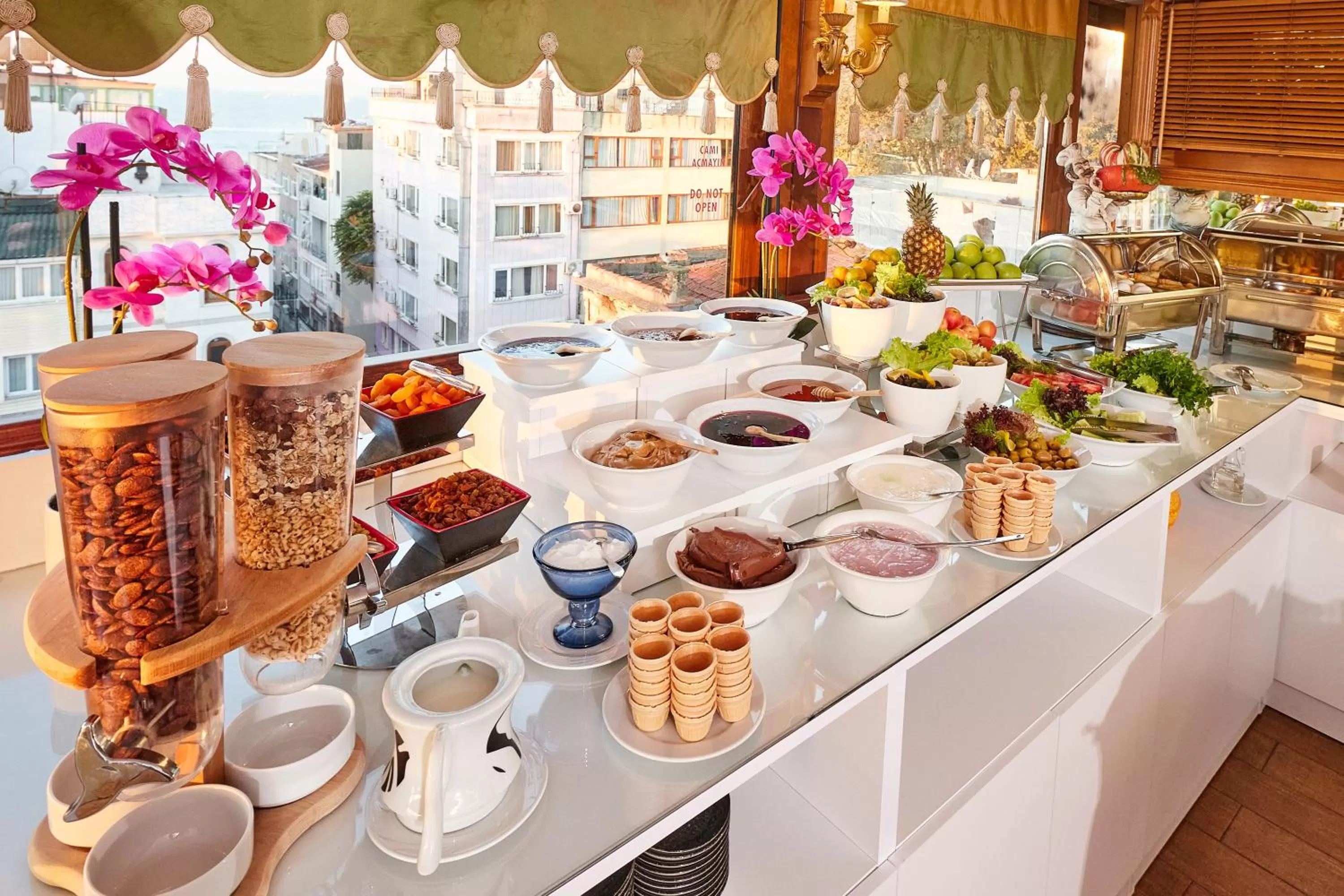 Buffet breakfast in Alzer Hotel Special Class