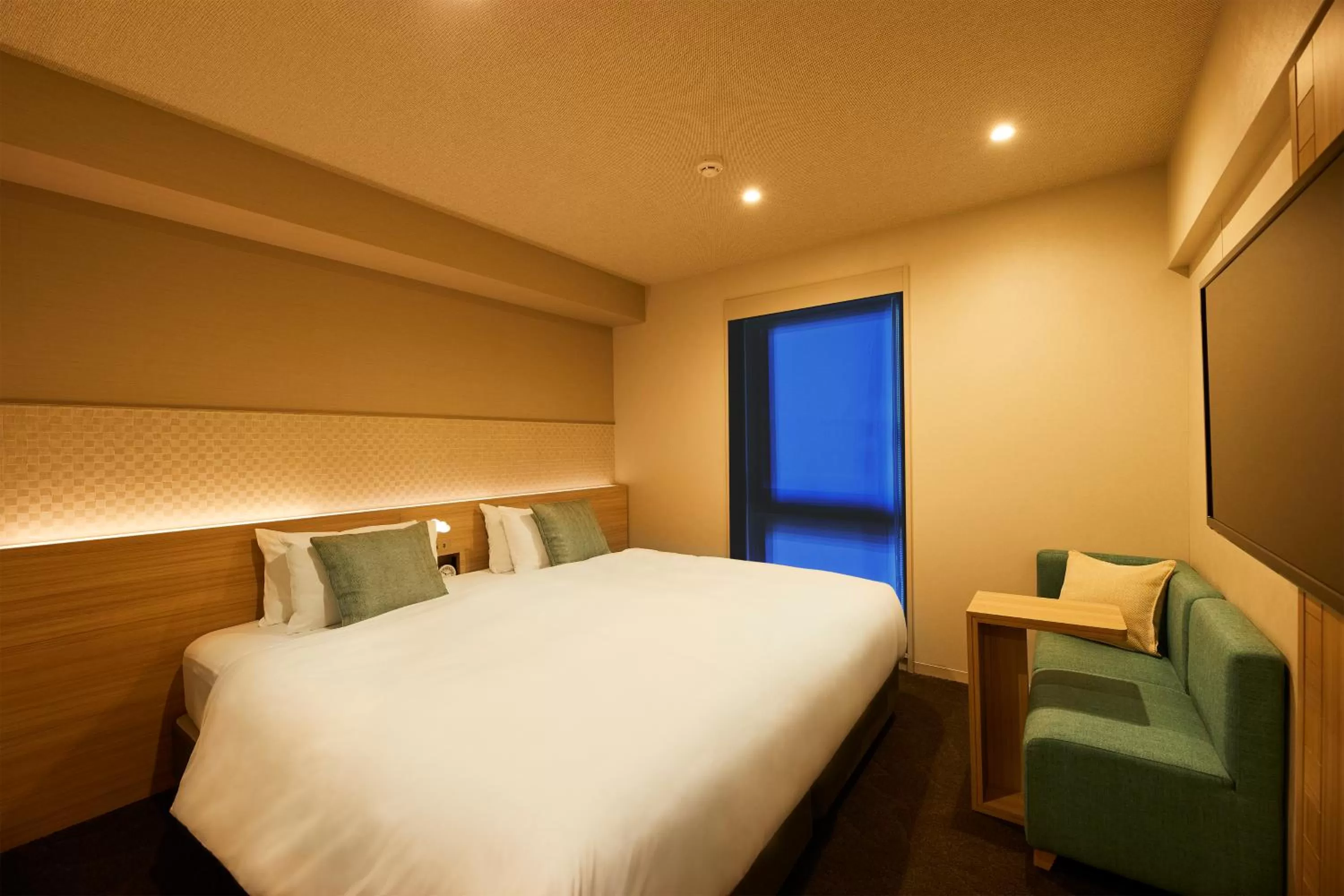 Photo of the whole room, Bed in RIHGA Place Kyoto Shijo Karasuma
