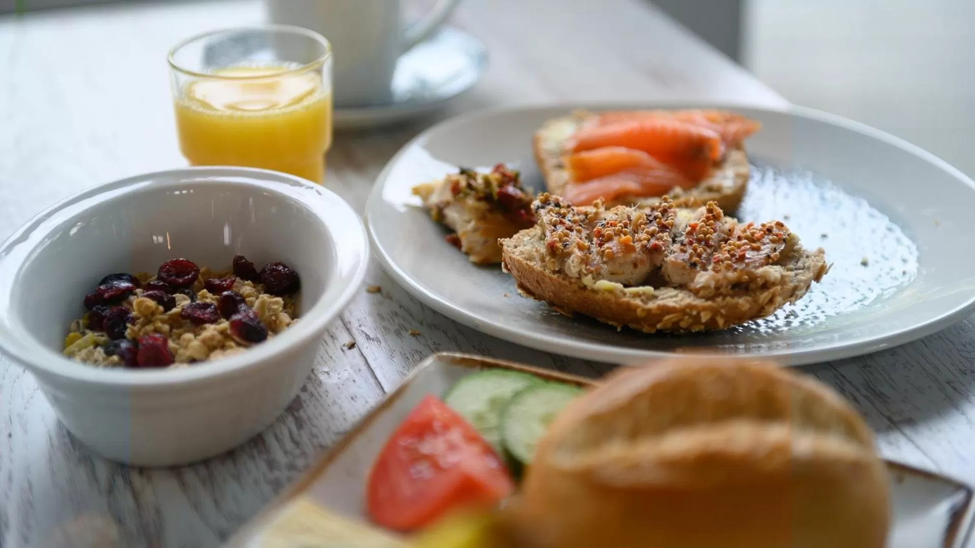 Breakfast in Hotel Am Medemufer