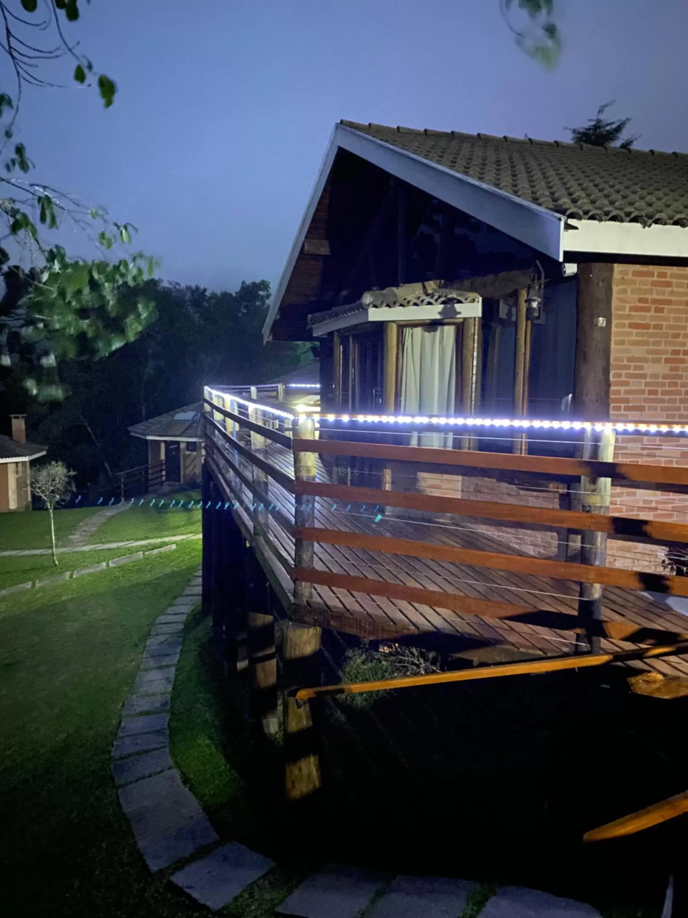 Restaurant/places to eat in Chalés 3 Pinheiros