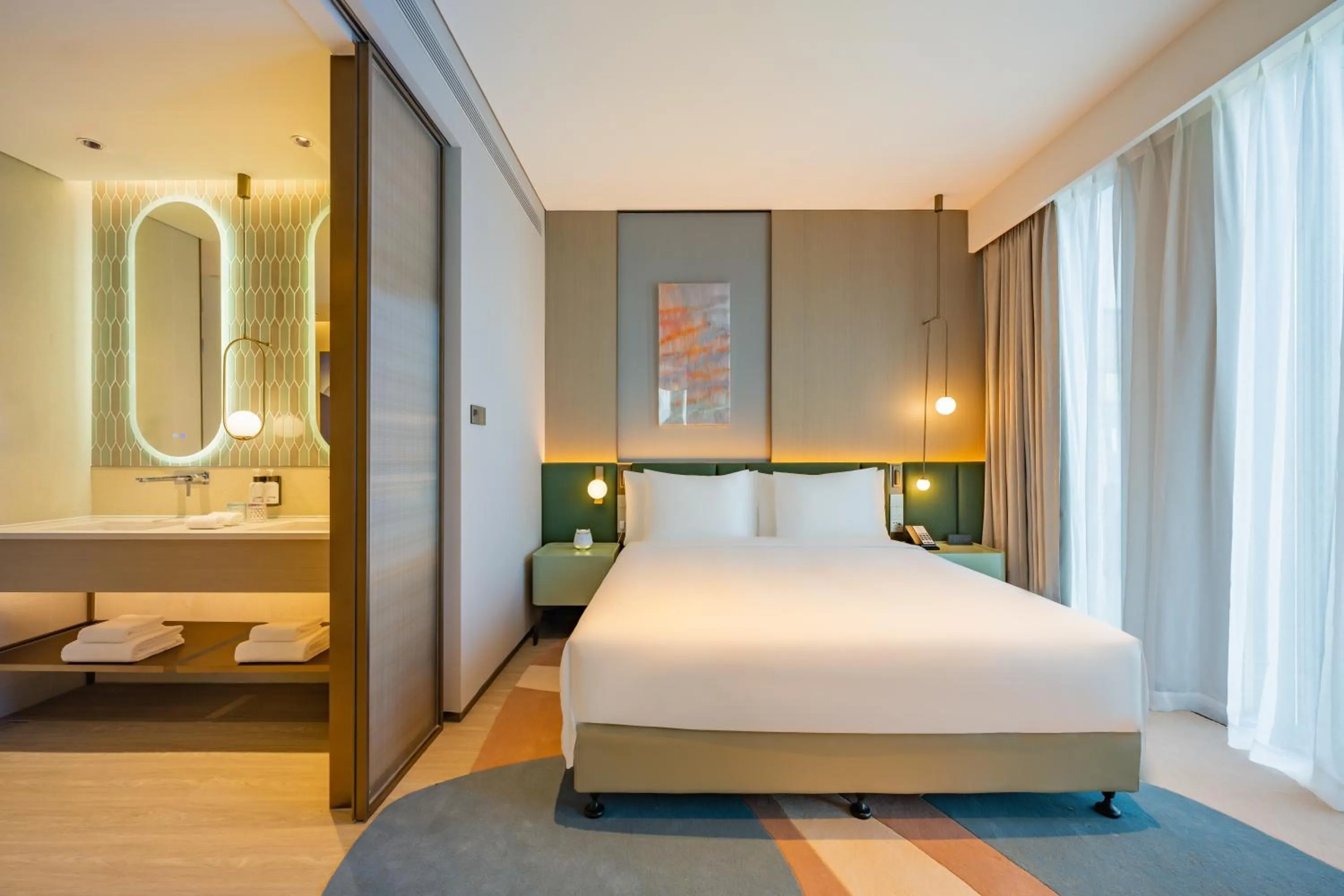 Bed in EVEN Hotels Shanghai Expo by IHG