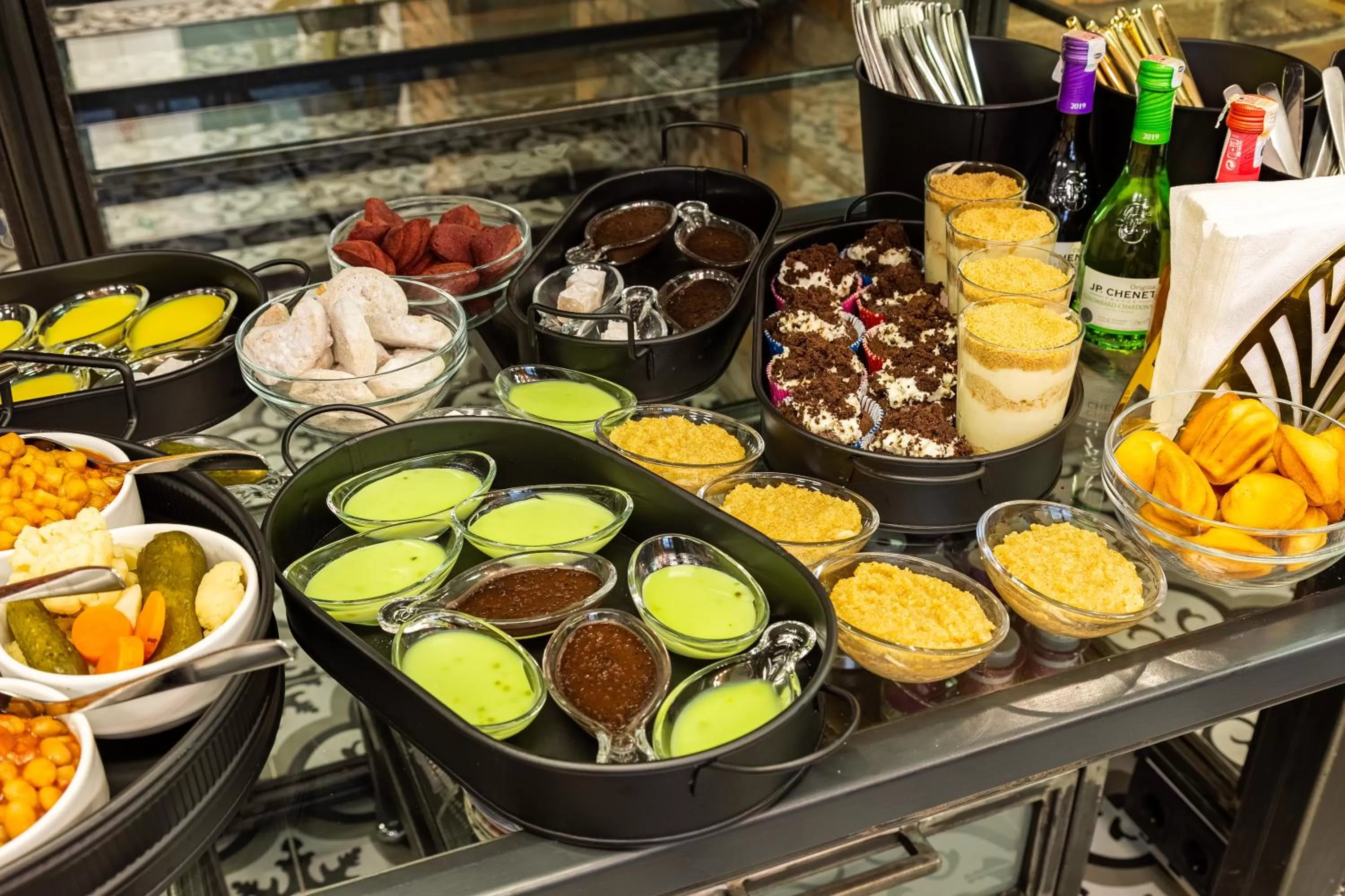 Breakfast in Villa Pera Suite Hotel