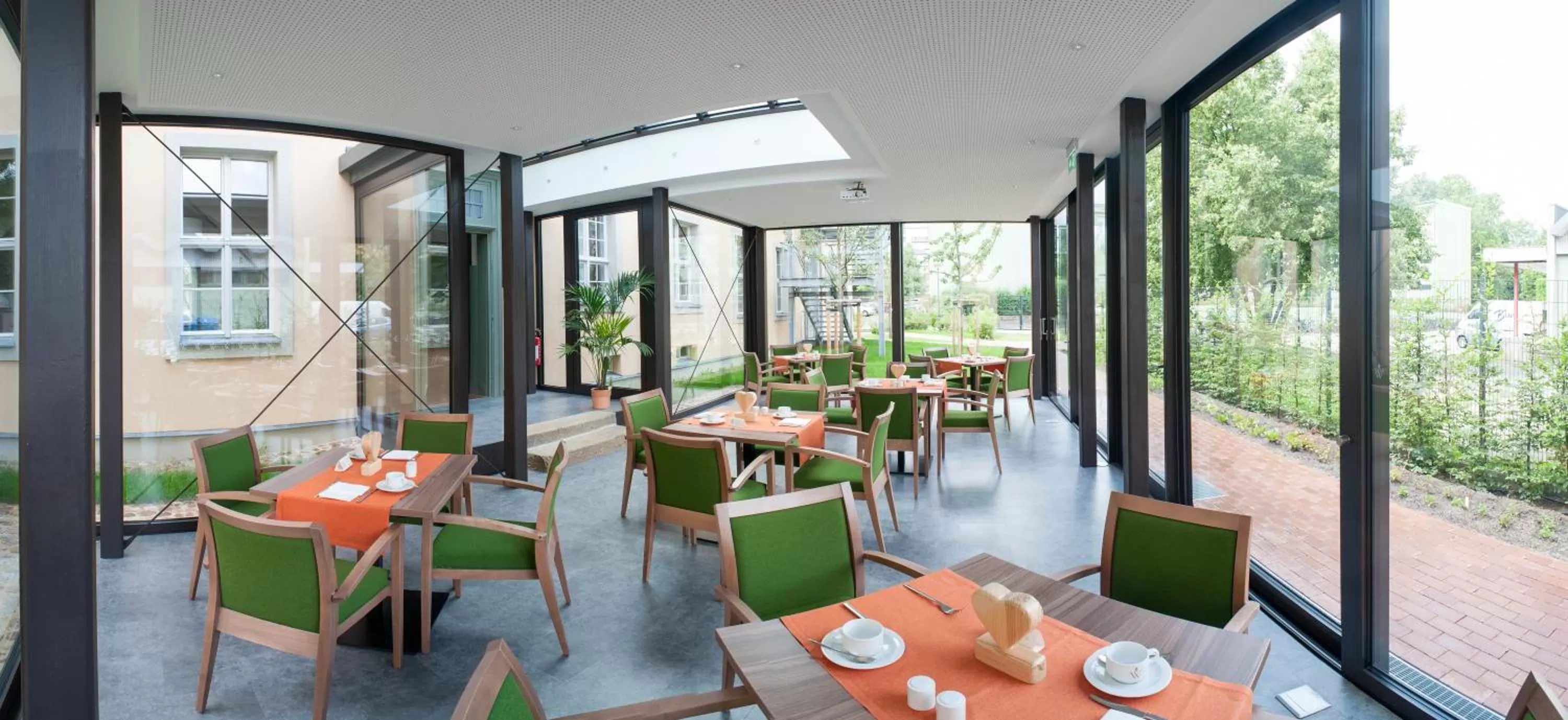 Banquet/Function facilities, Restaurant/Places to Eat in Hotel am Großen Waisenhaus