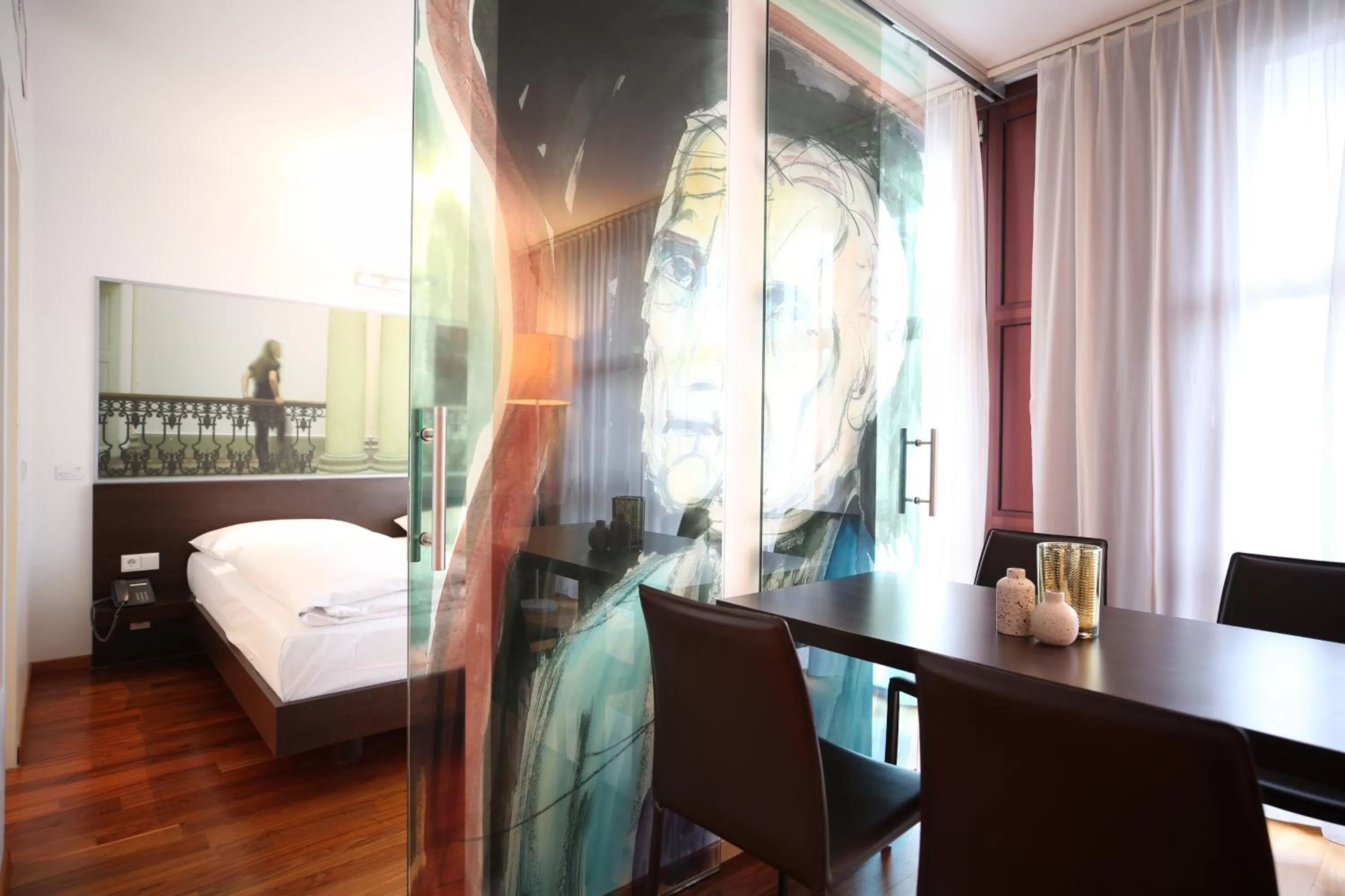 Photo of the whole room, Bed in arte Hotel Linz