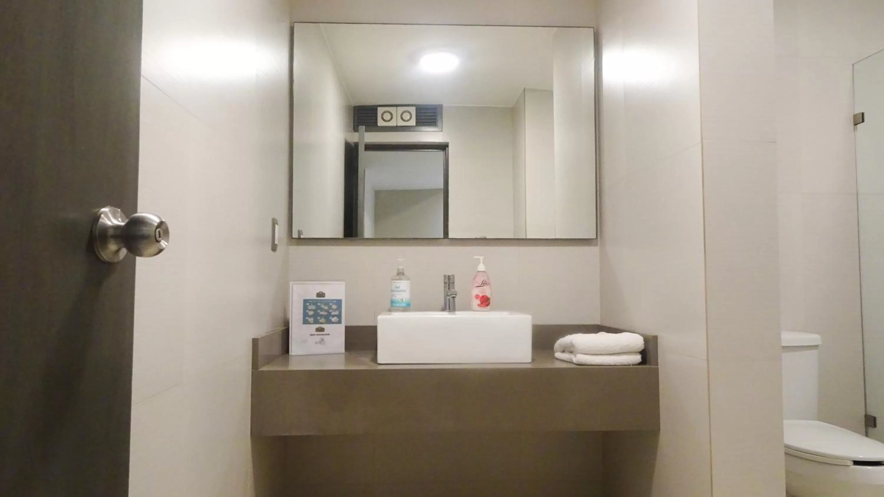 Bathroom in Suites San Luis