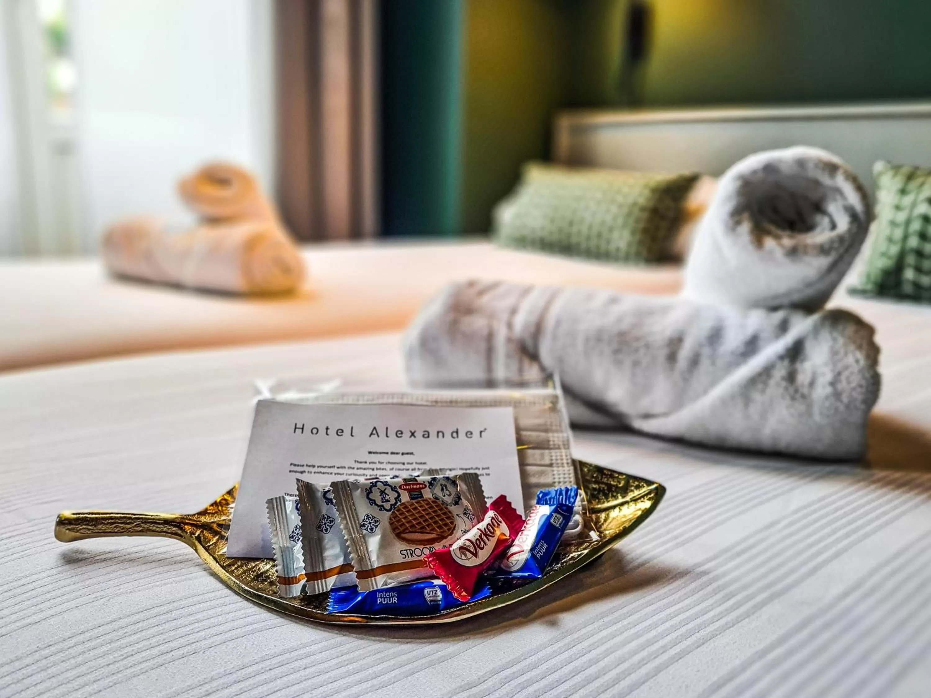 Bedroom, Bed in Hotel Alexander