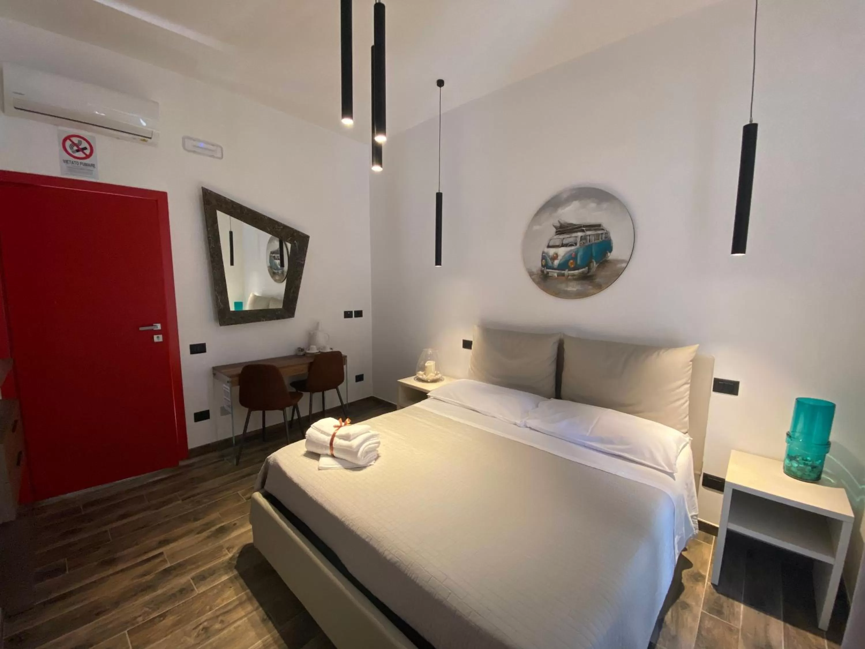 Bedroom, Bed in Holiday Guesthouse