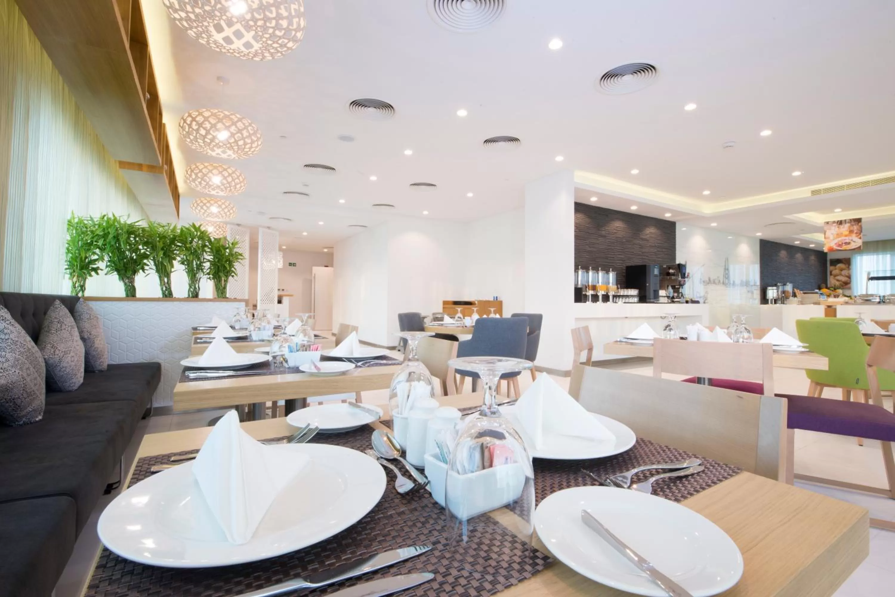 Restaurant/places to eat in ibis Styles Manama Diplomatic Area