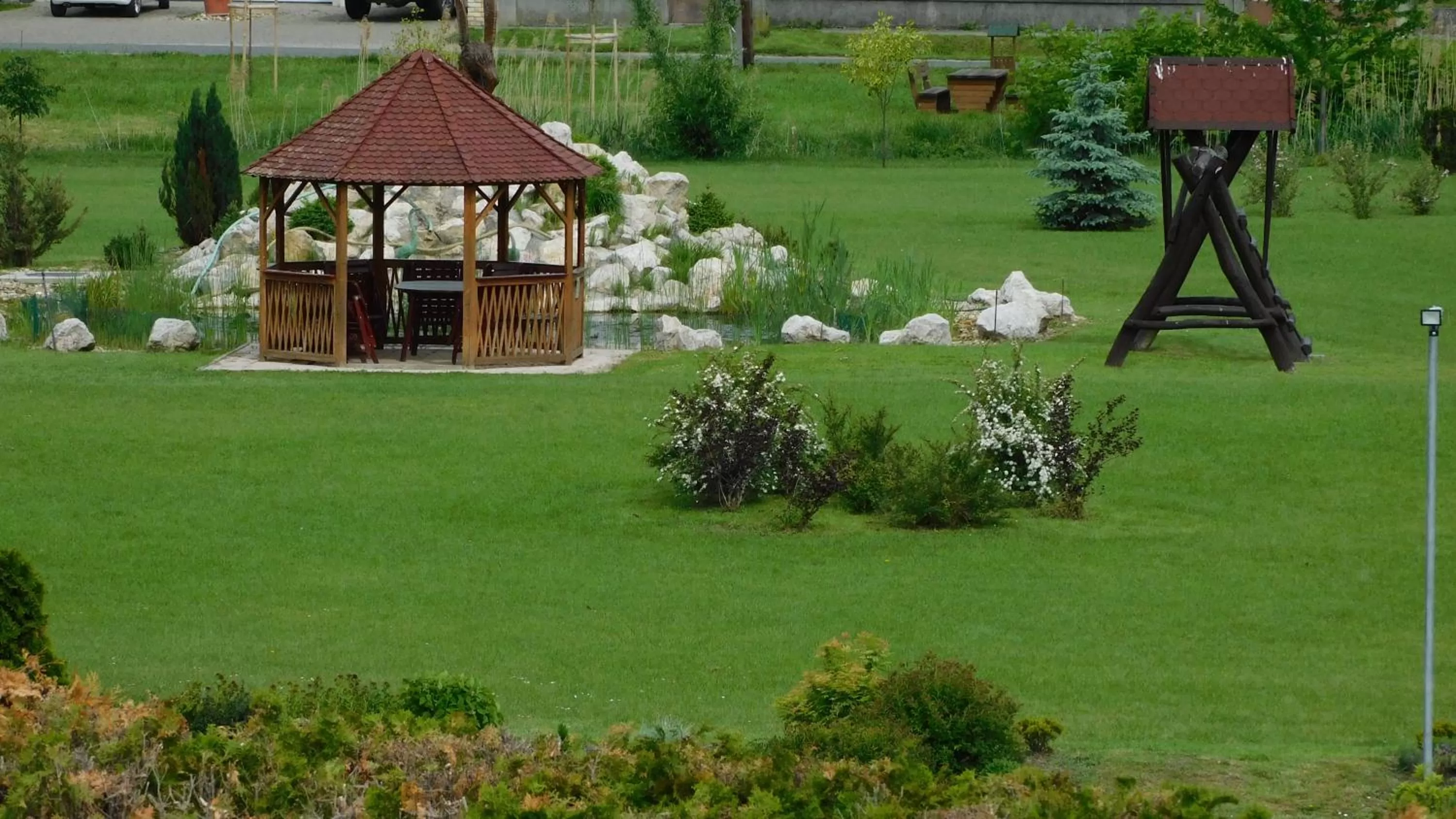 BBQ facilities, Garden in Hotel Panorama