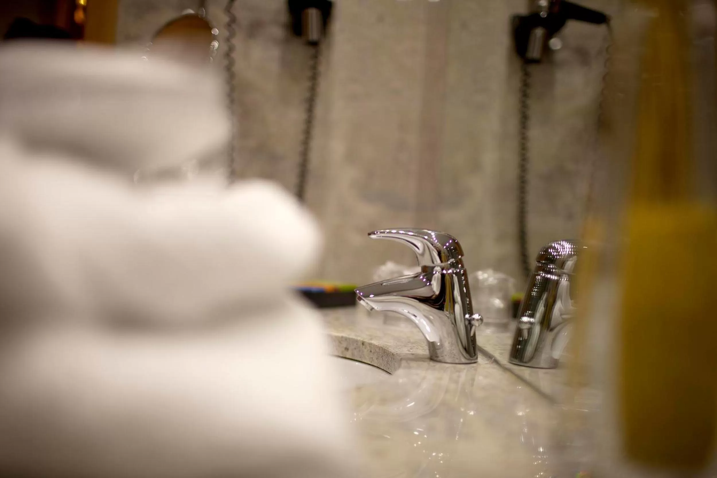 Bathroom in Silken Puerta Madrid