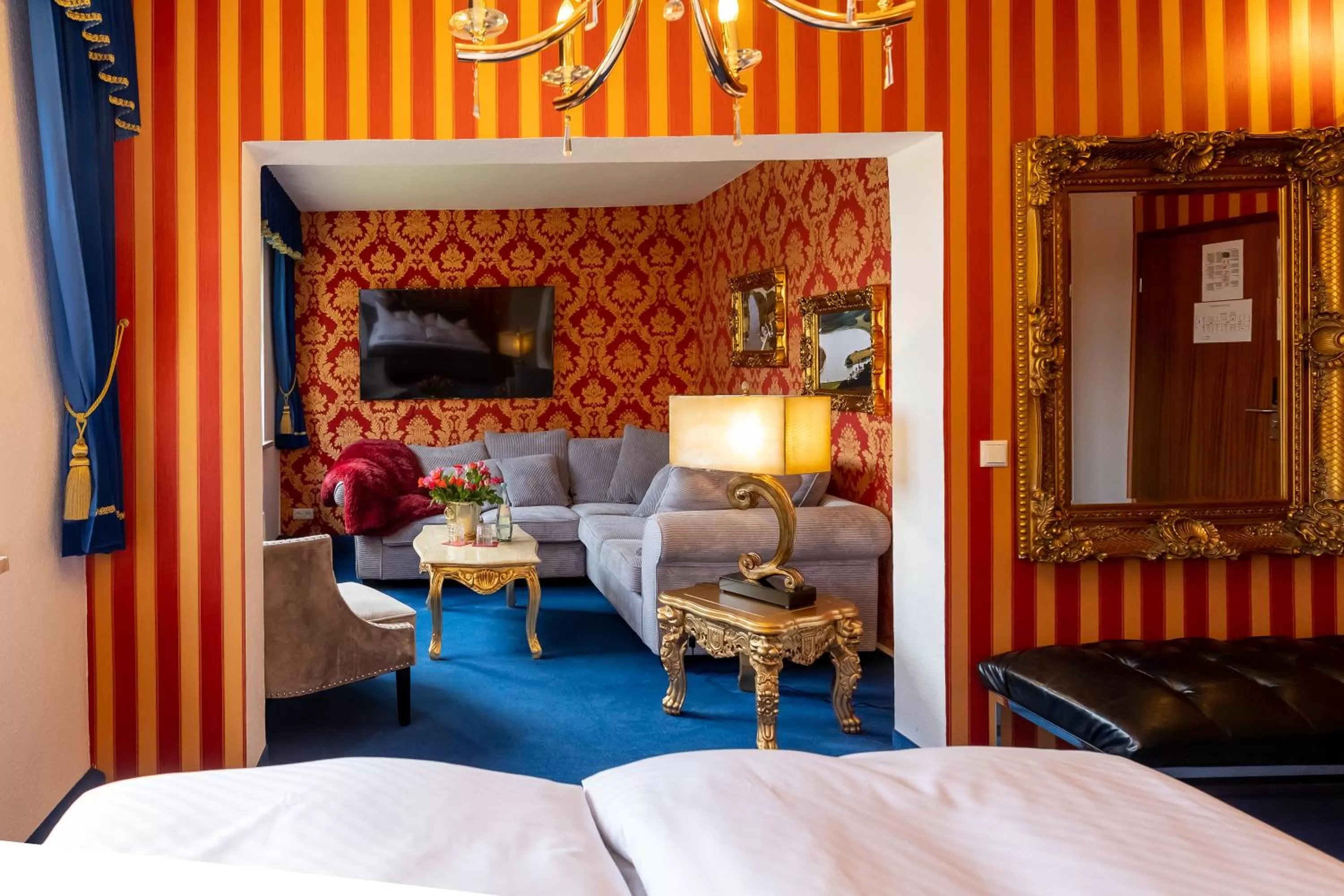 Photo of the whole room, Seating Area in Riverdam