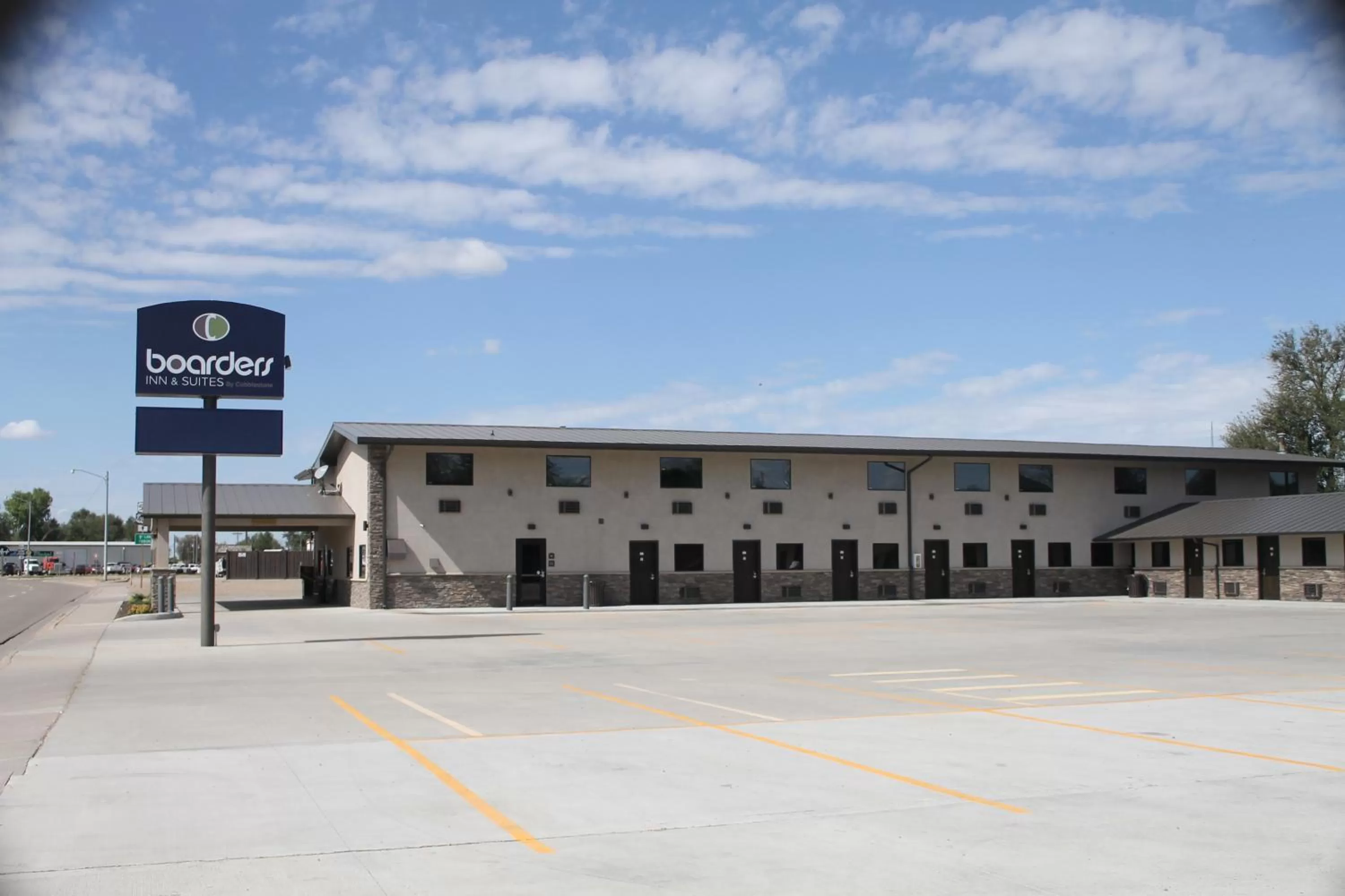 Property building in Boarders Inn & Suites by Cobblestone Hotels - Syracuse