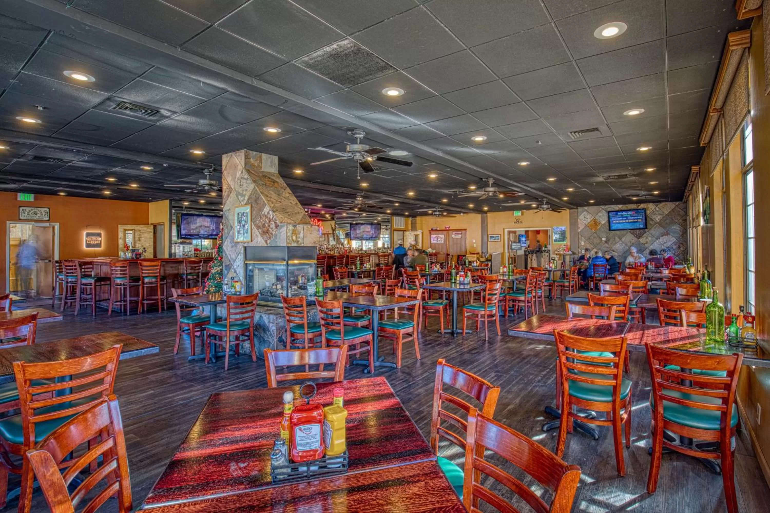 Restaurant/places to eat in Best Western Green Valley Inn