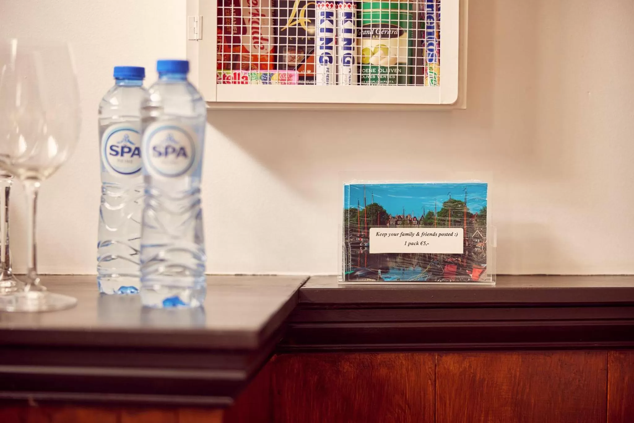 oven in Realeneiland Bed & Breakfast