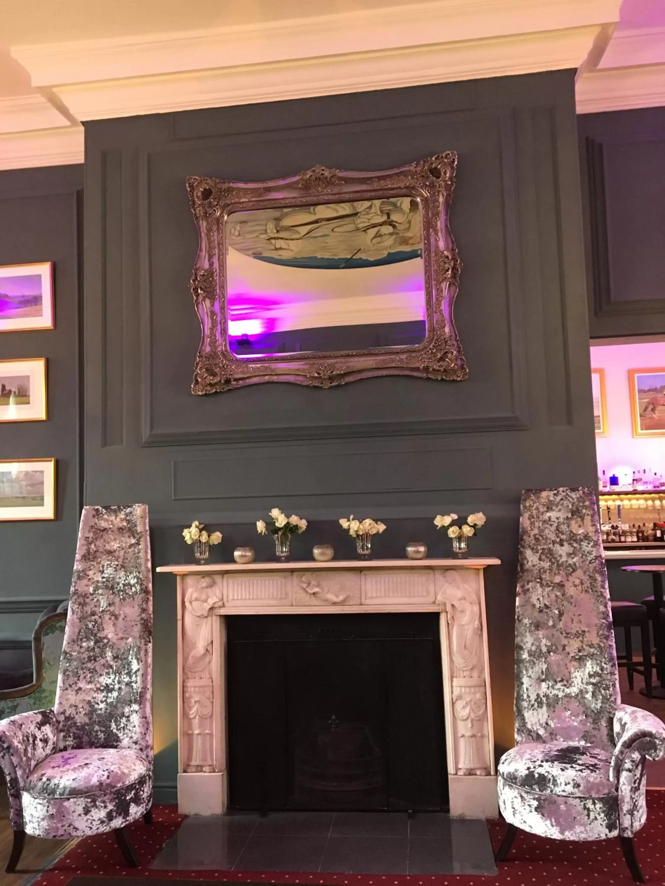 Lounge or bar in Kings Hotel