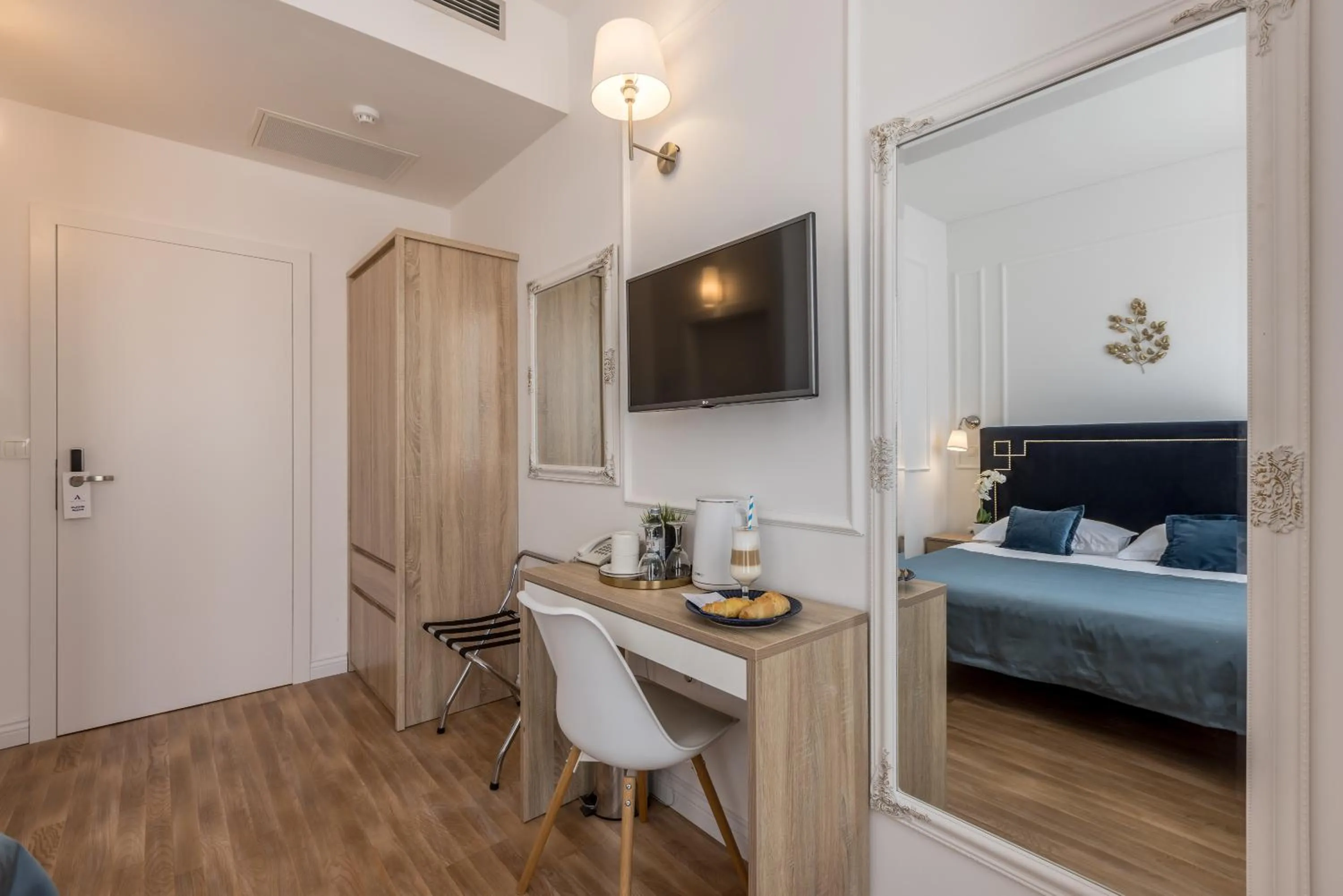 Seating area, Bed in Annex building of Art Hotel