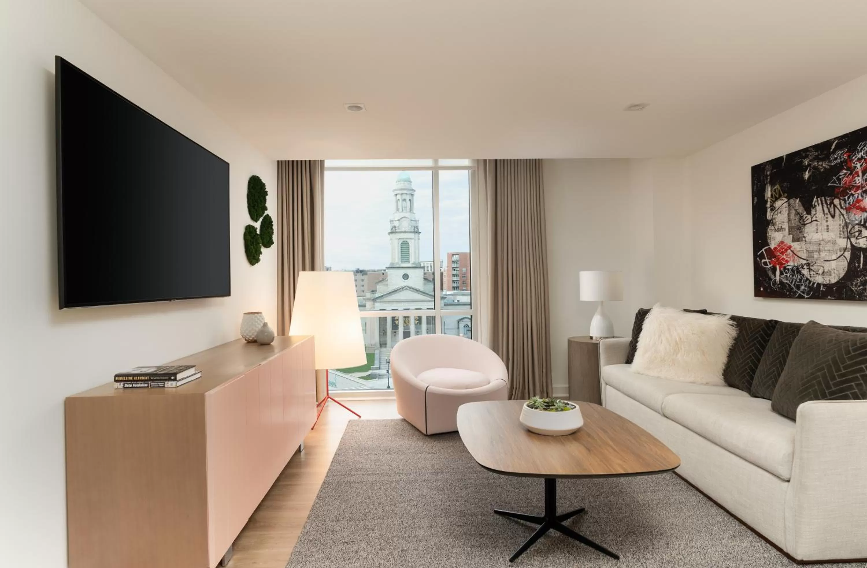 Photo of the whole room in Hotel Zena Washington DC