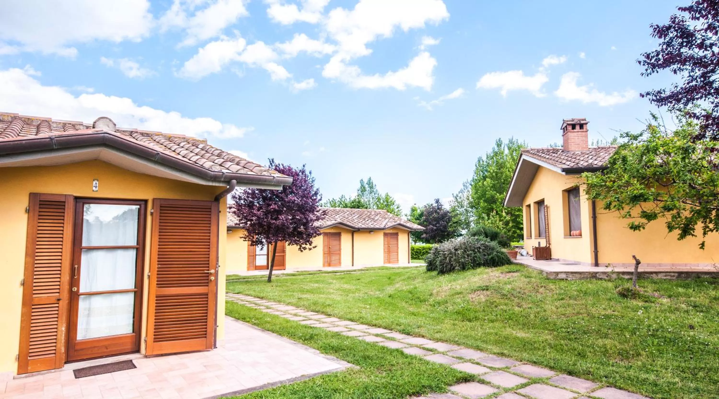 Property building in Le Macerine