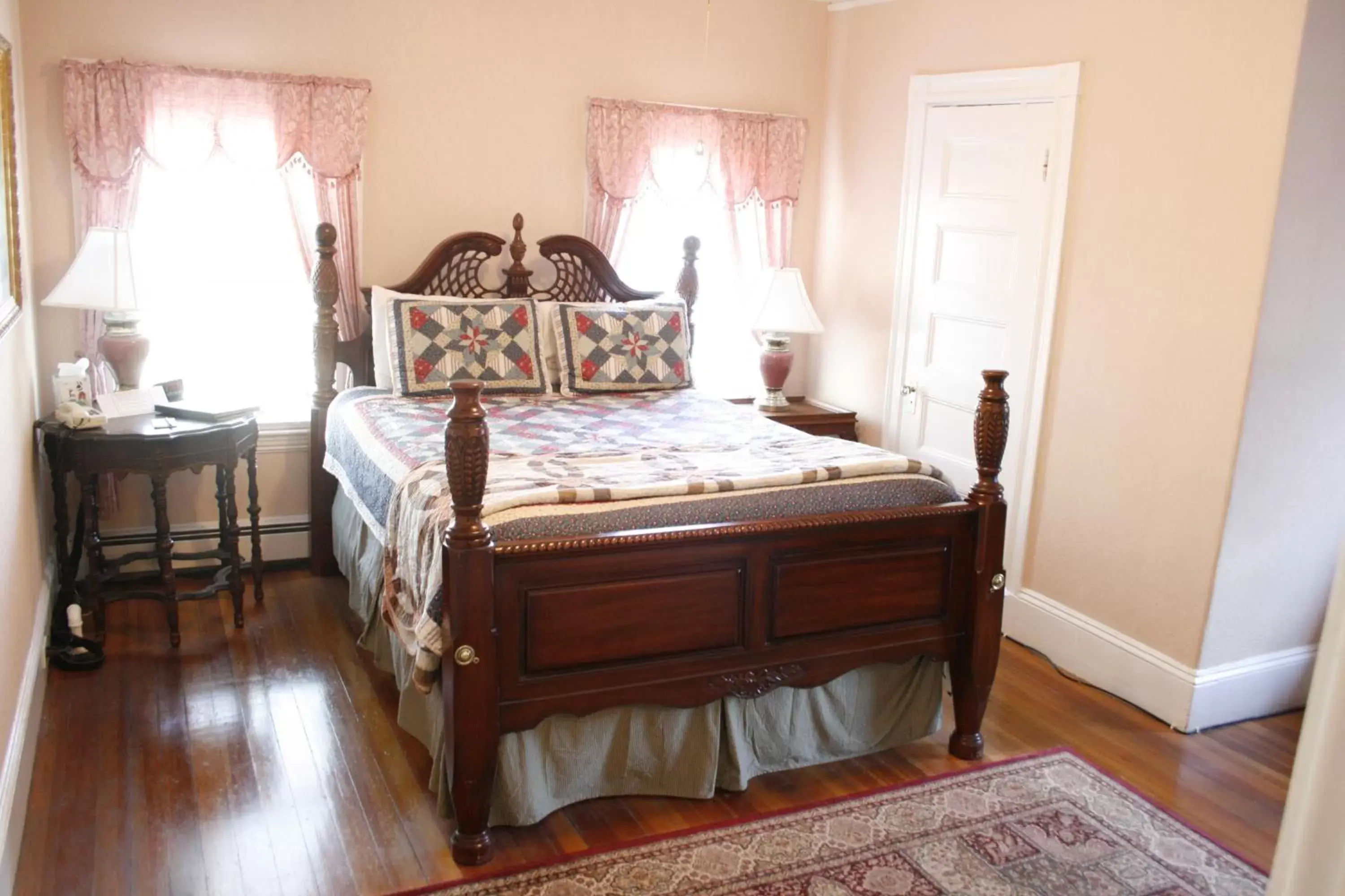 The Governor's Suite with Private External Bathroom in The Coolidge Corner Guest House: A Brookline Bed and Breakfast The Governor's Suite with Private External Bathroom in The Coolidge Corner Guest House: A Brookline Bed and Breakfast