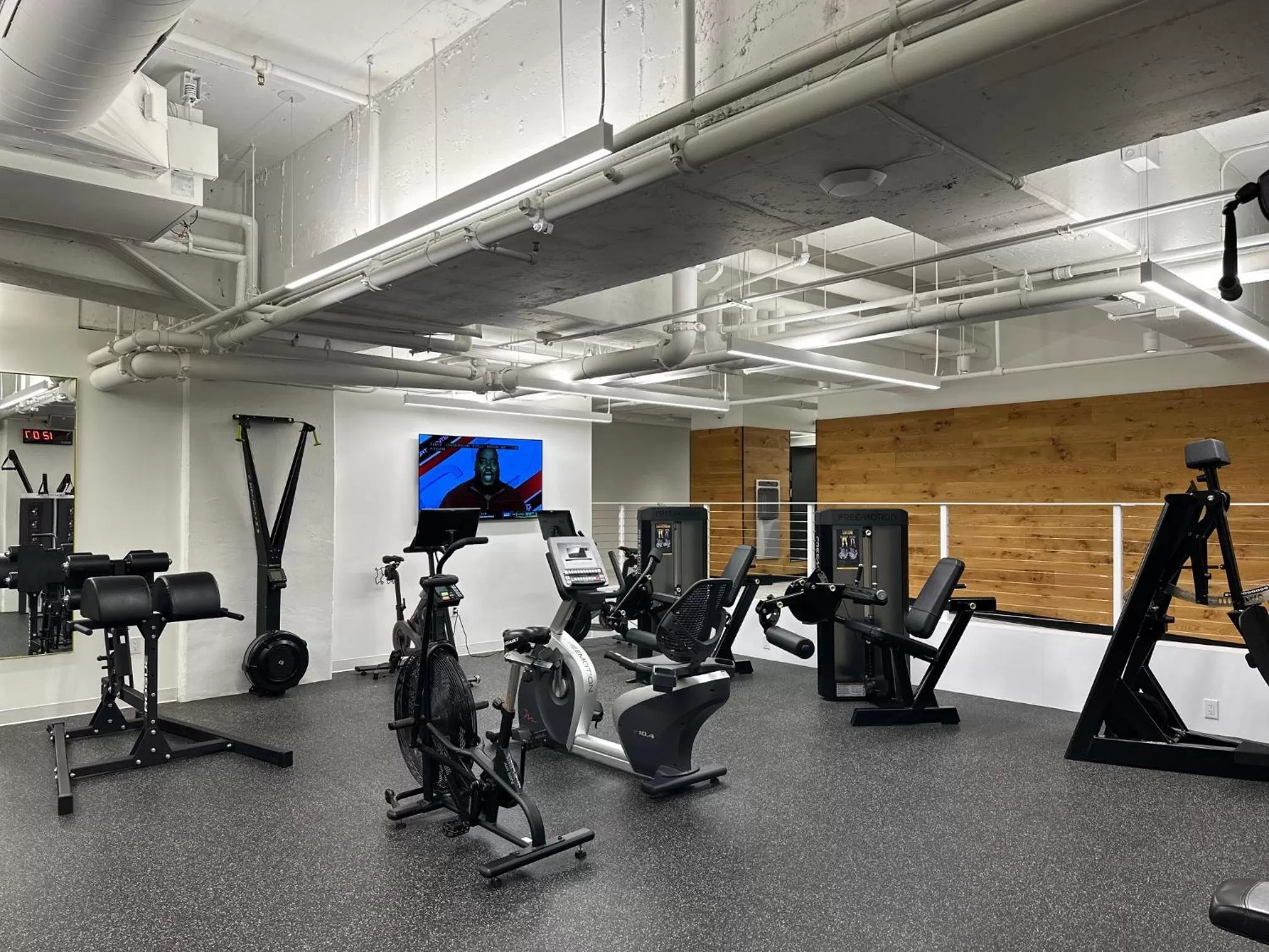 Fitness centre/facilities in Mint House Dallas - Downtown