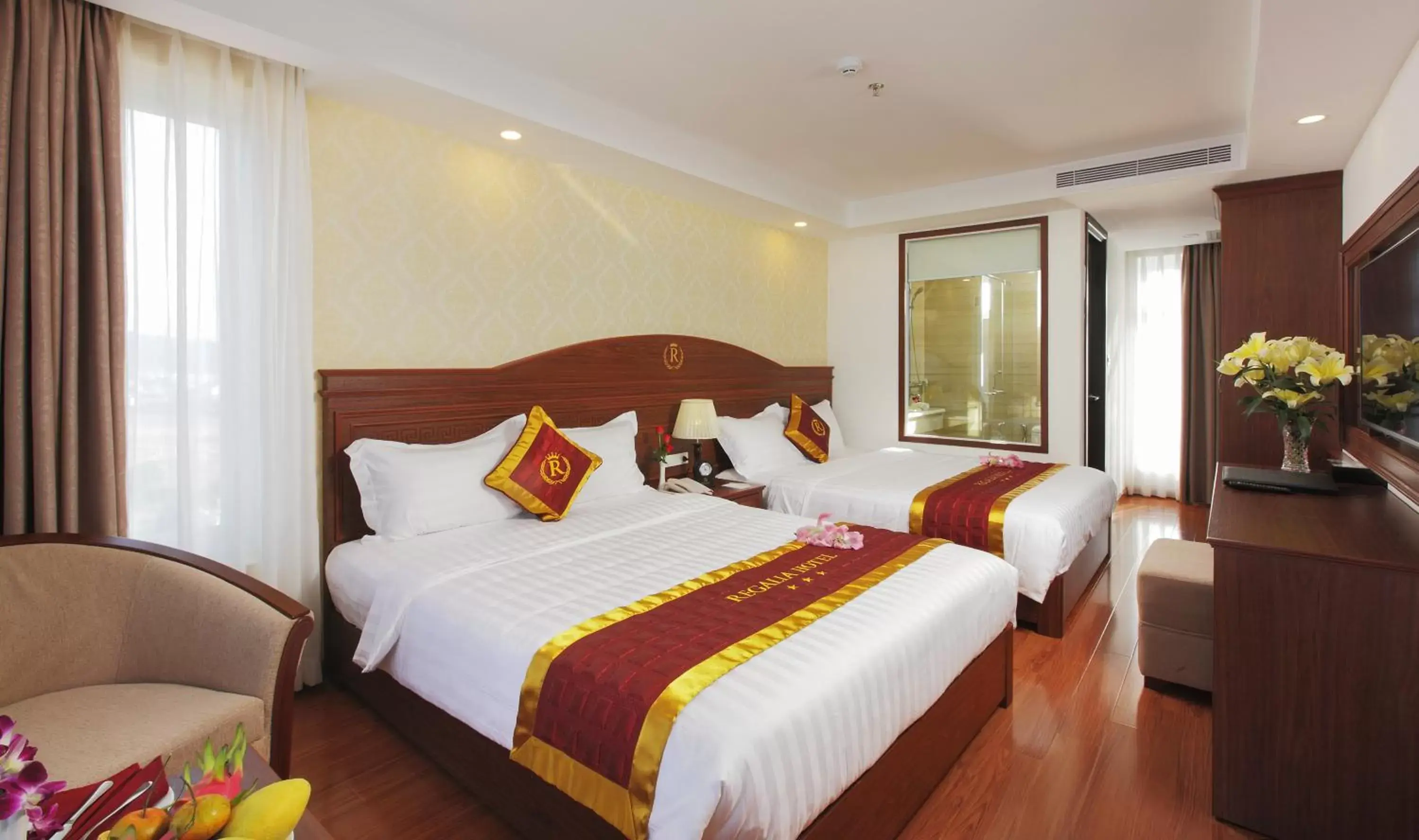 Deluxe Family Room with City View in Regalia Nha Trang Deluxe Family Room with City View in Regalia Nha Trang