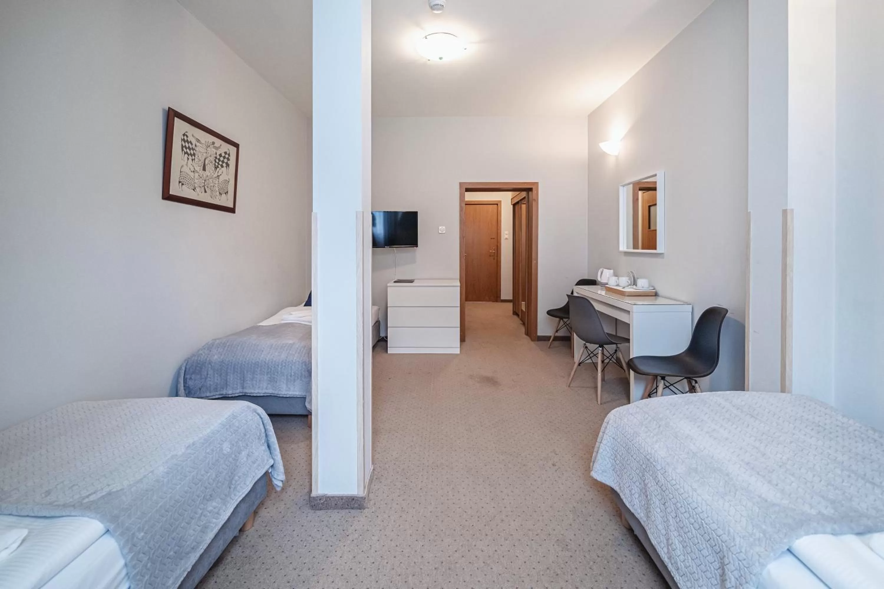 Photo of the whole room, Bed in Gronie Ski & Bike