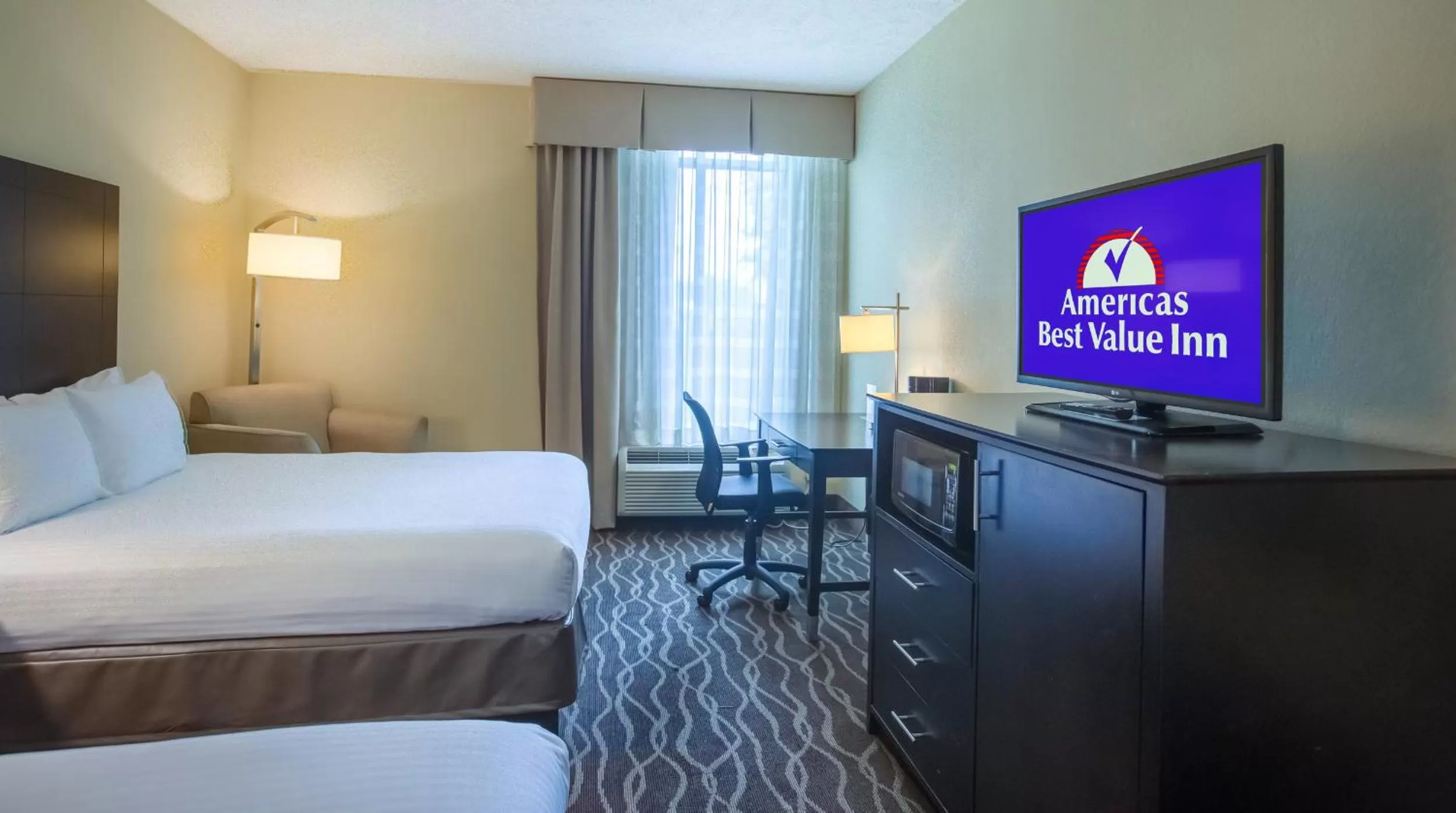 Bedroom, Bed in Americas Best Value West Point