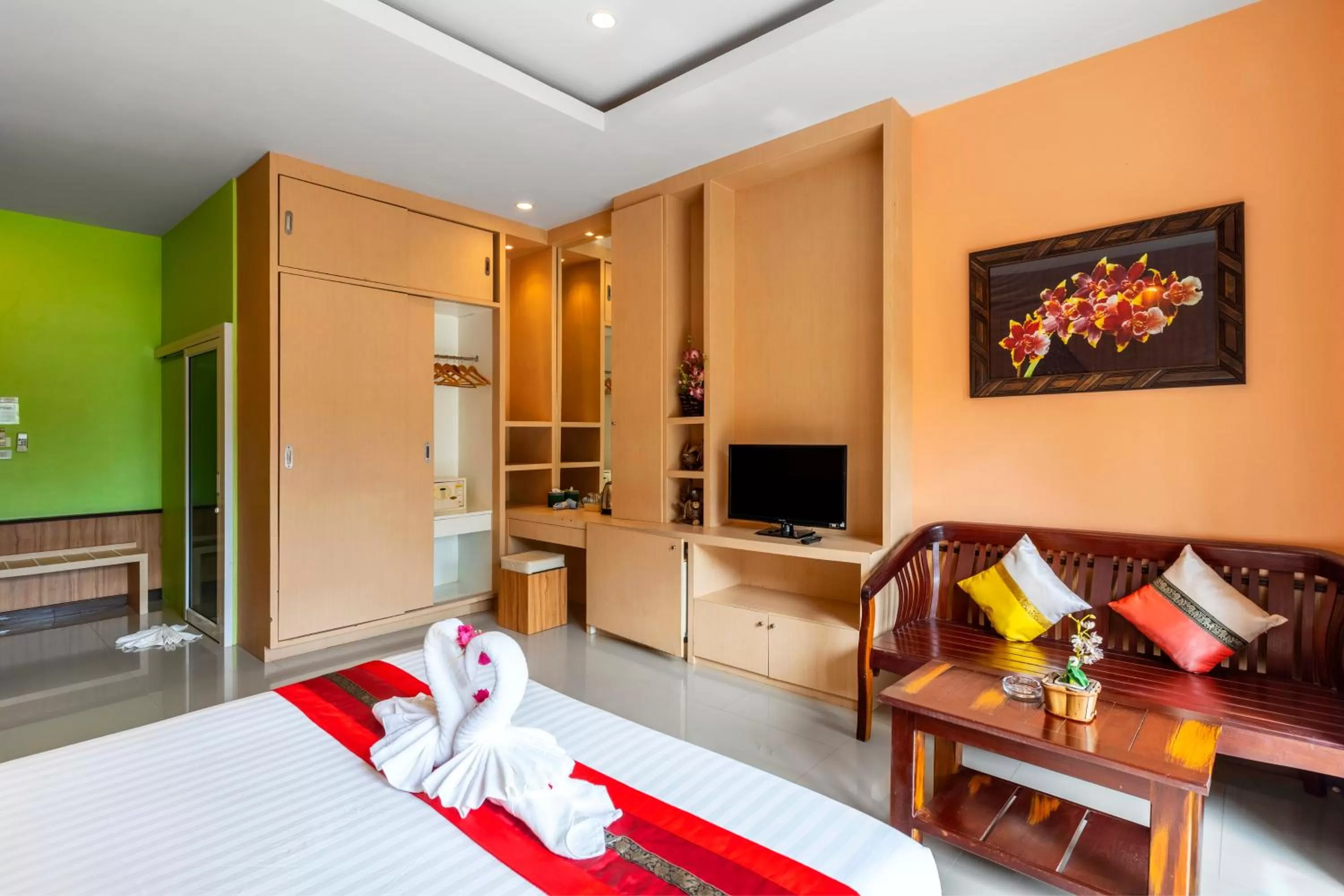 Superior Building Double Room in Coconut Beach Resort, Koh Chang