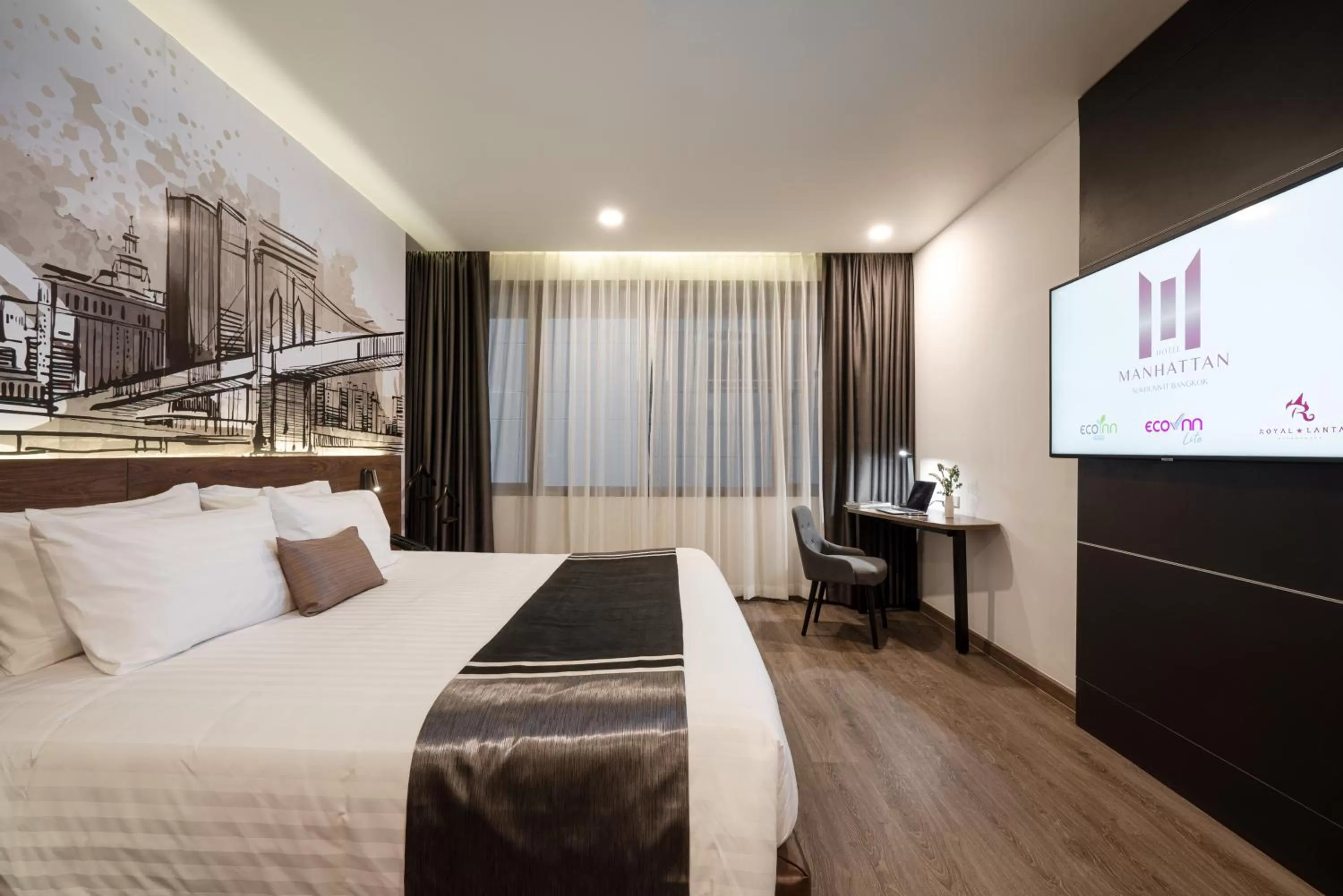 Bed in Manhattan Hotel Bangkok