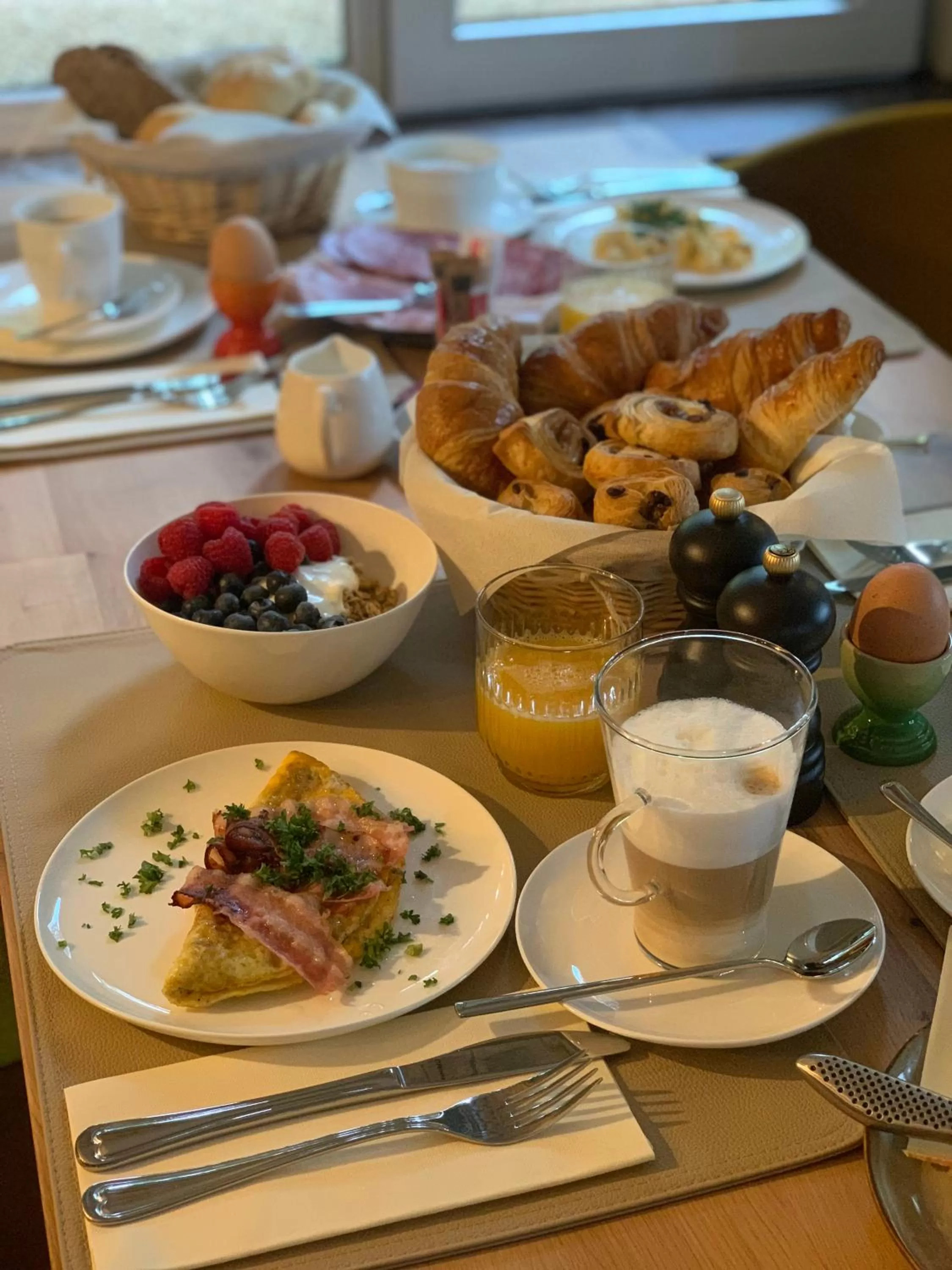 Breakfast in Les Terrasses des Falizes B&B