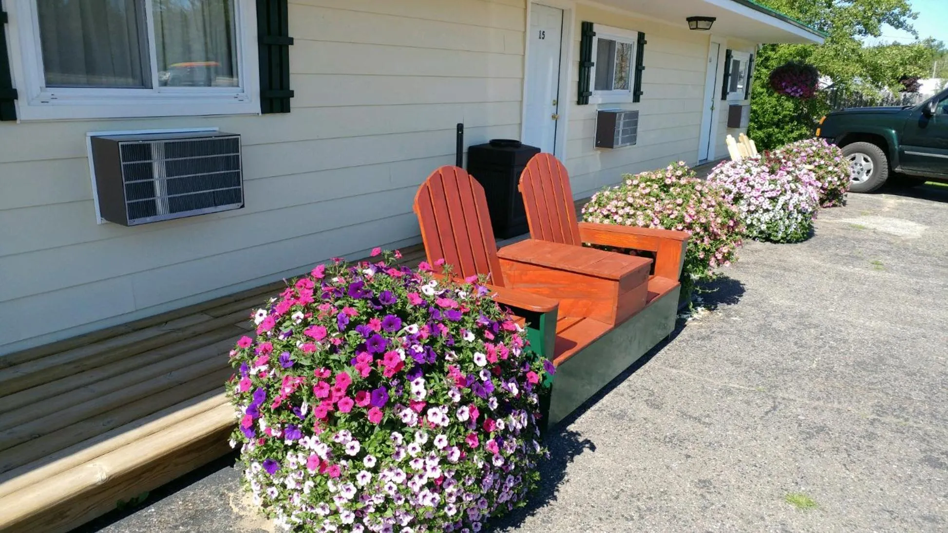 Sunset Motel at Armand's Gardens