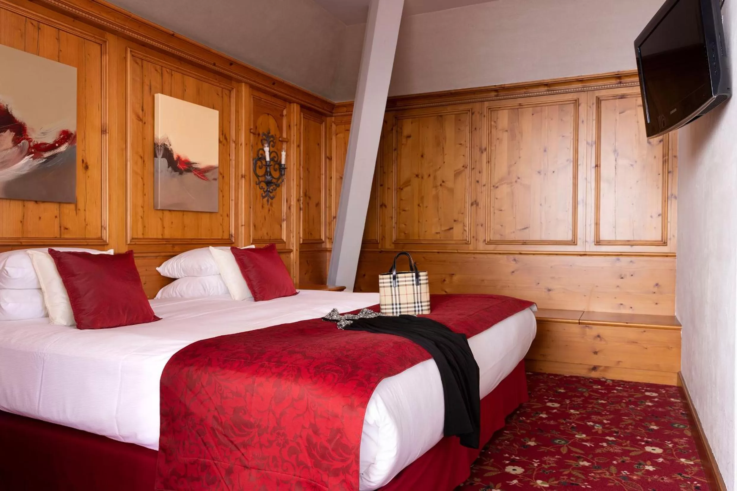 Bed in Hotel Bristol