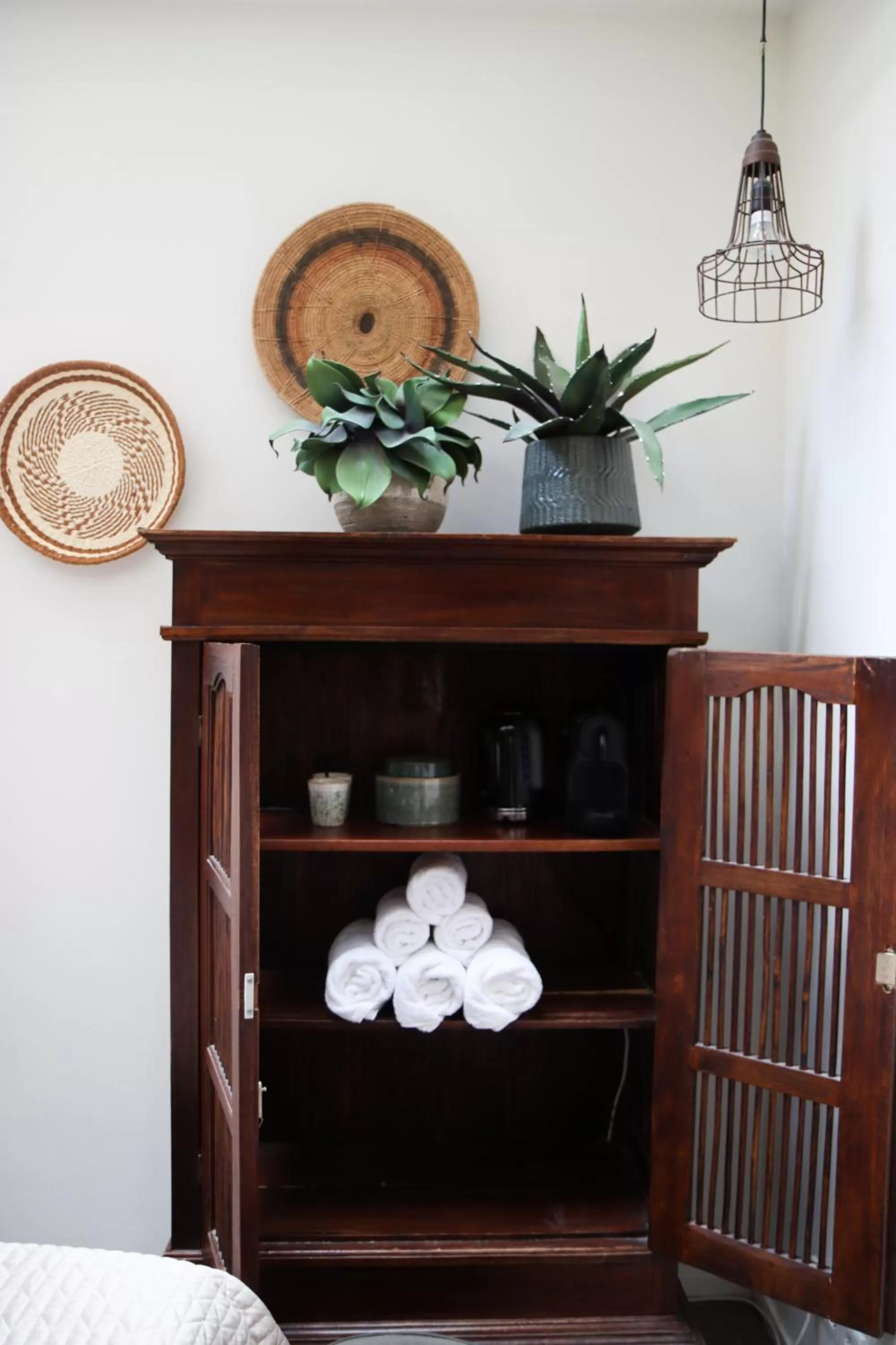 Coffee/tea facilities, Bed in Hotel Dwars