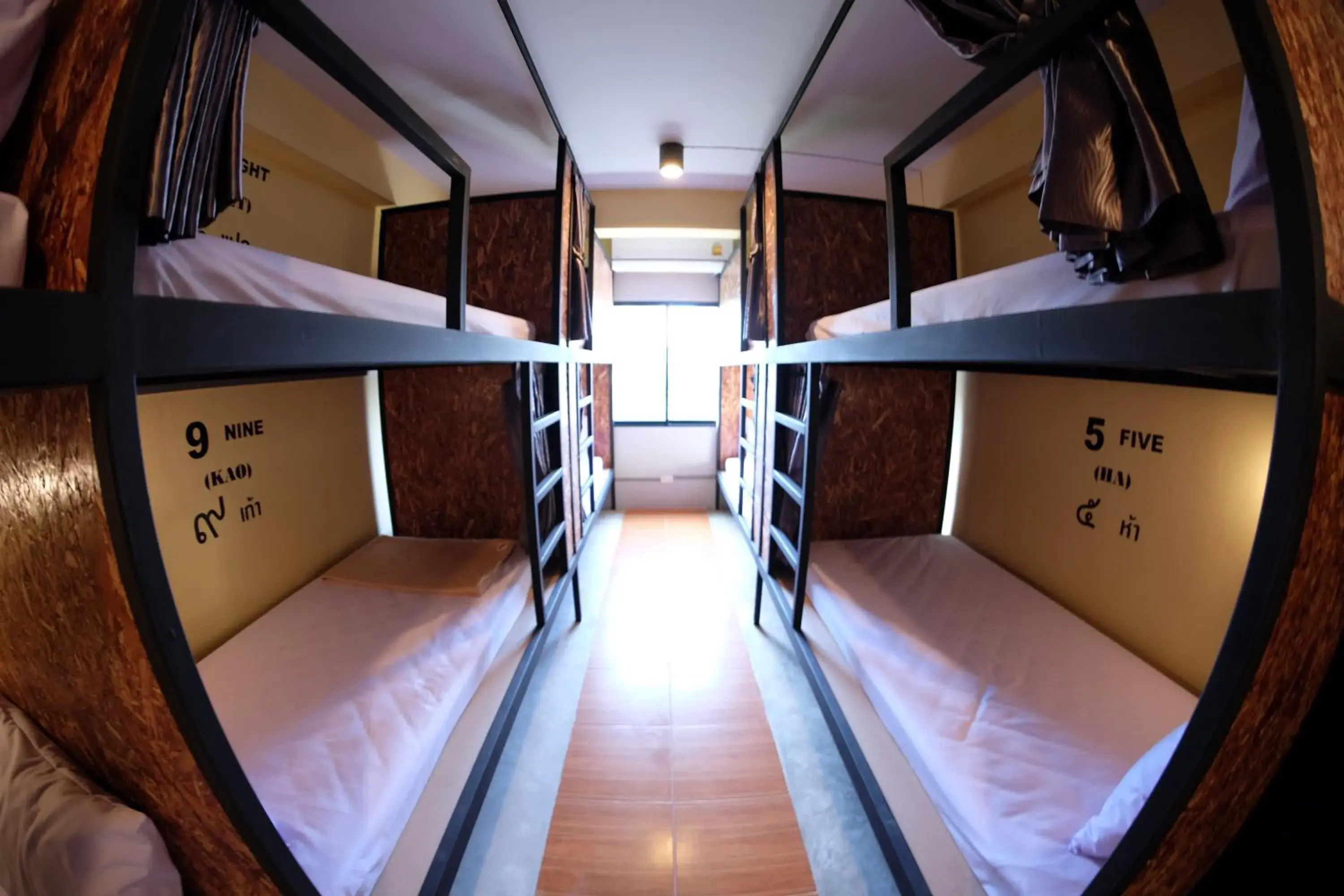 Private 10-Bed with Shared Bathroom in Hide Bangkok Hostel Private 10-Bed with Shared Bathroom in Hide Bangkok Hostel