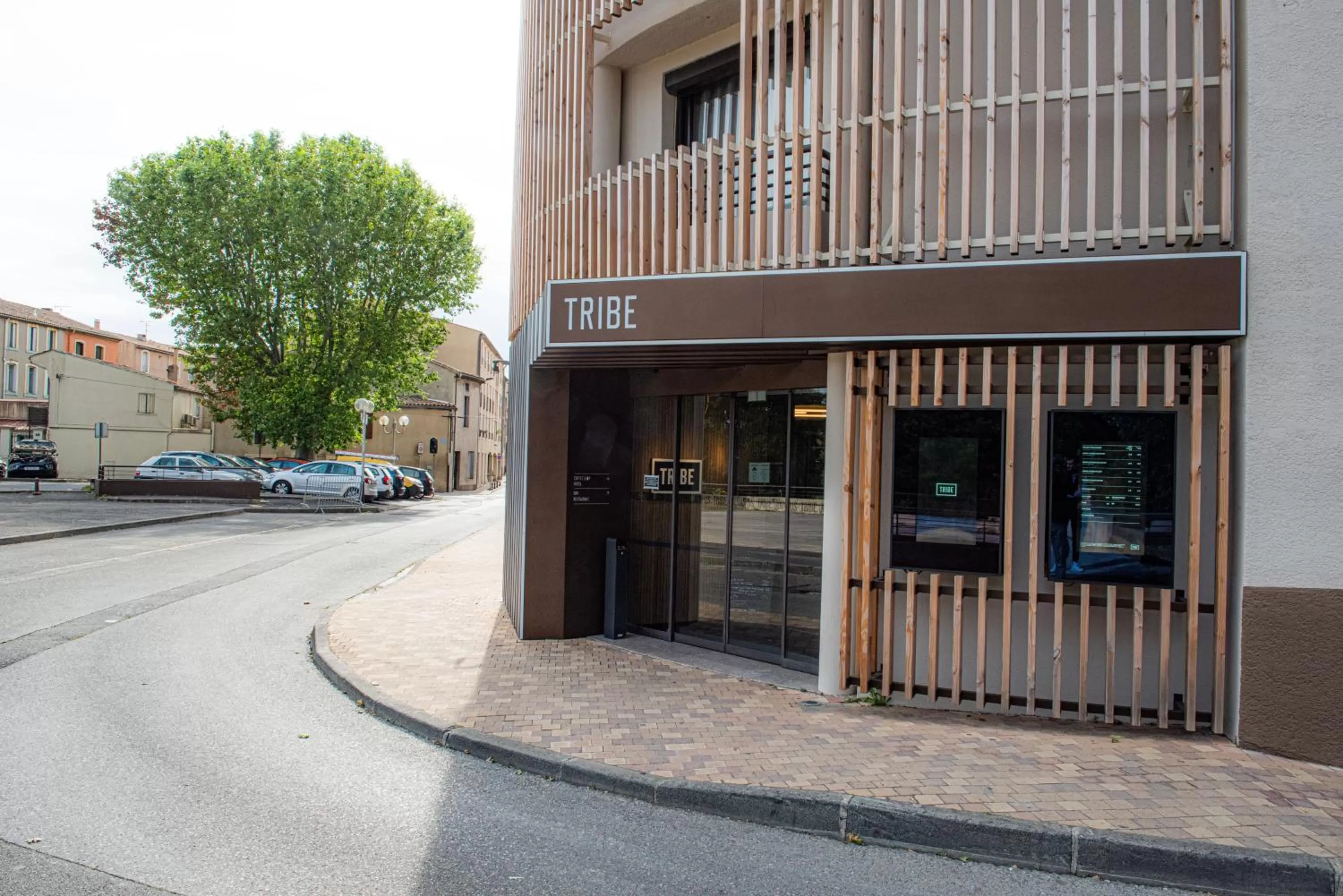 Property building in Tribe Carcassonne