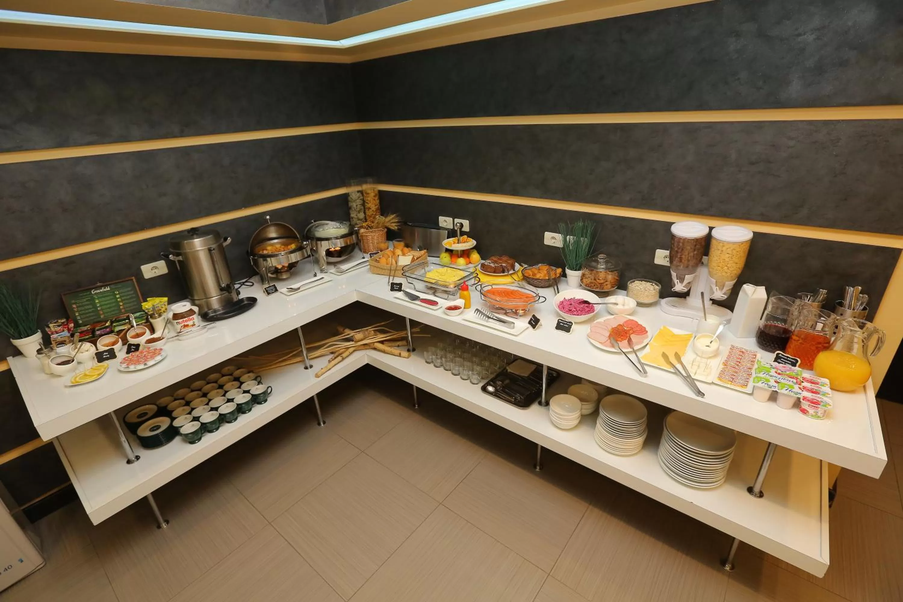 Restaurant/places to eat in My Hotel Yerevan