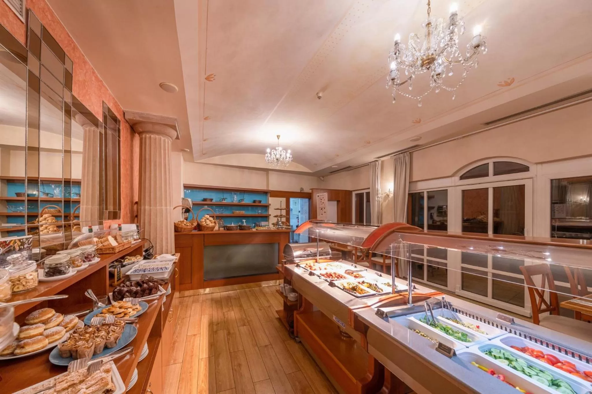 Buffet breakfast in Hotel Meteor Plaza Prague