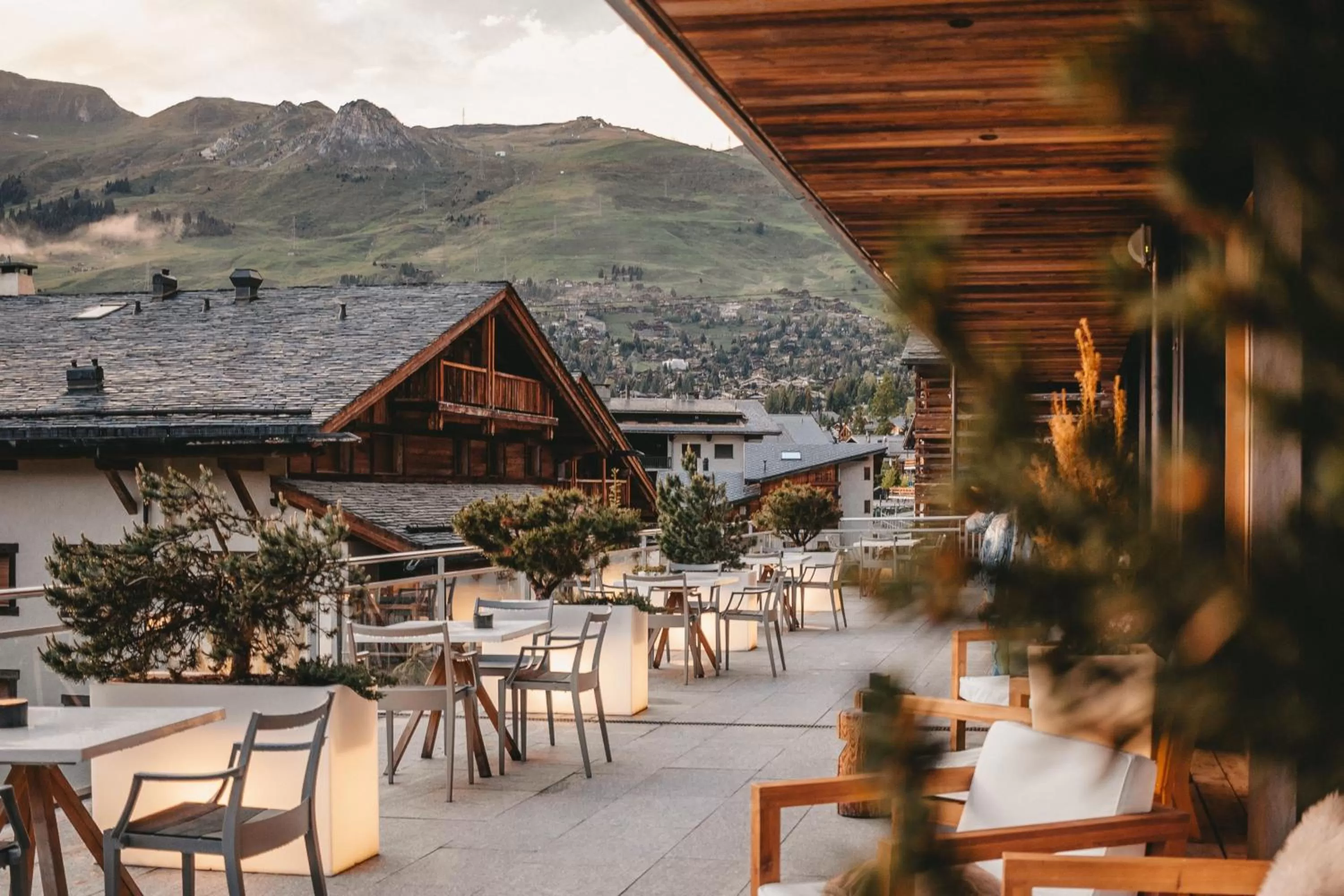 Lounge or bar in W Verbier