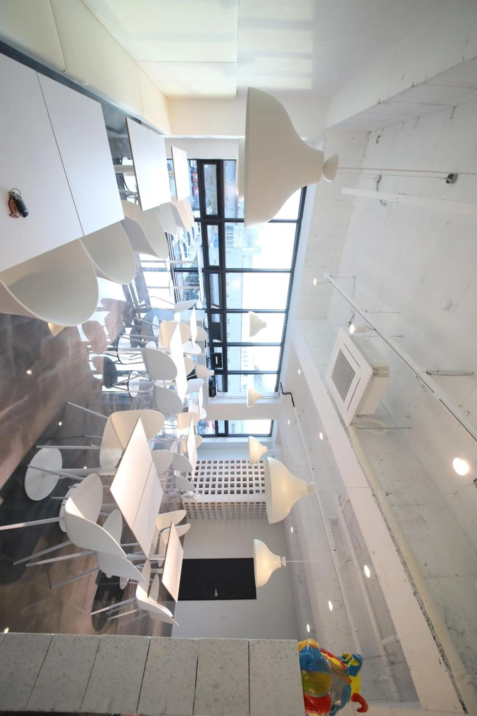 Restaurant/places to eat in Zam101Hotel