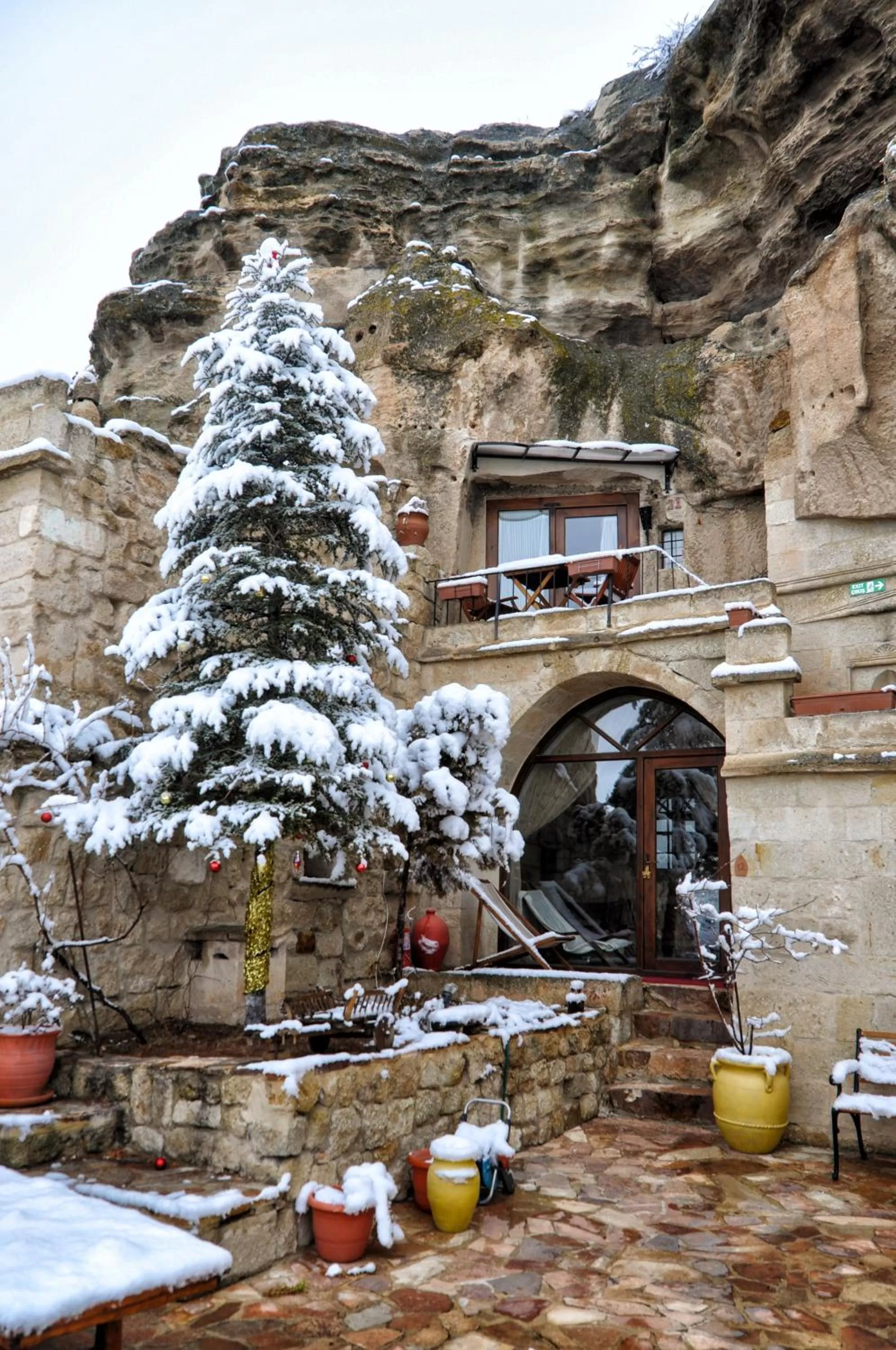 Property building in 4 Oda Cave House - Special Class