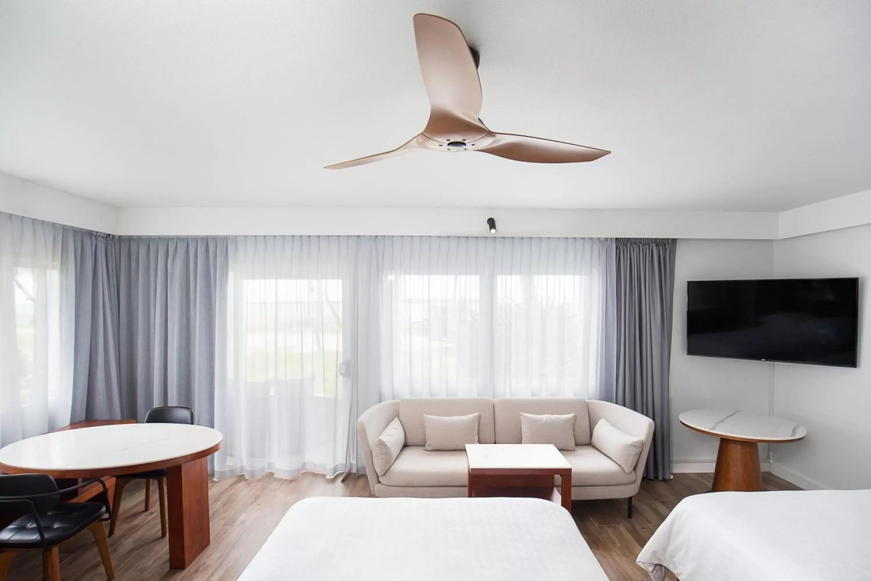 Ocean Front, Guest room, 2 Double in Sheraton Fiji Golf & Beach Resort Ocean Front, Guest room, 2 Double in Sheraton Fiji Golf & Beach Resort